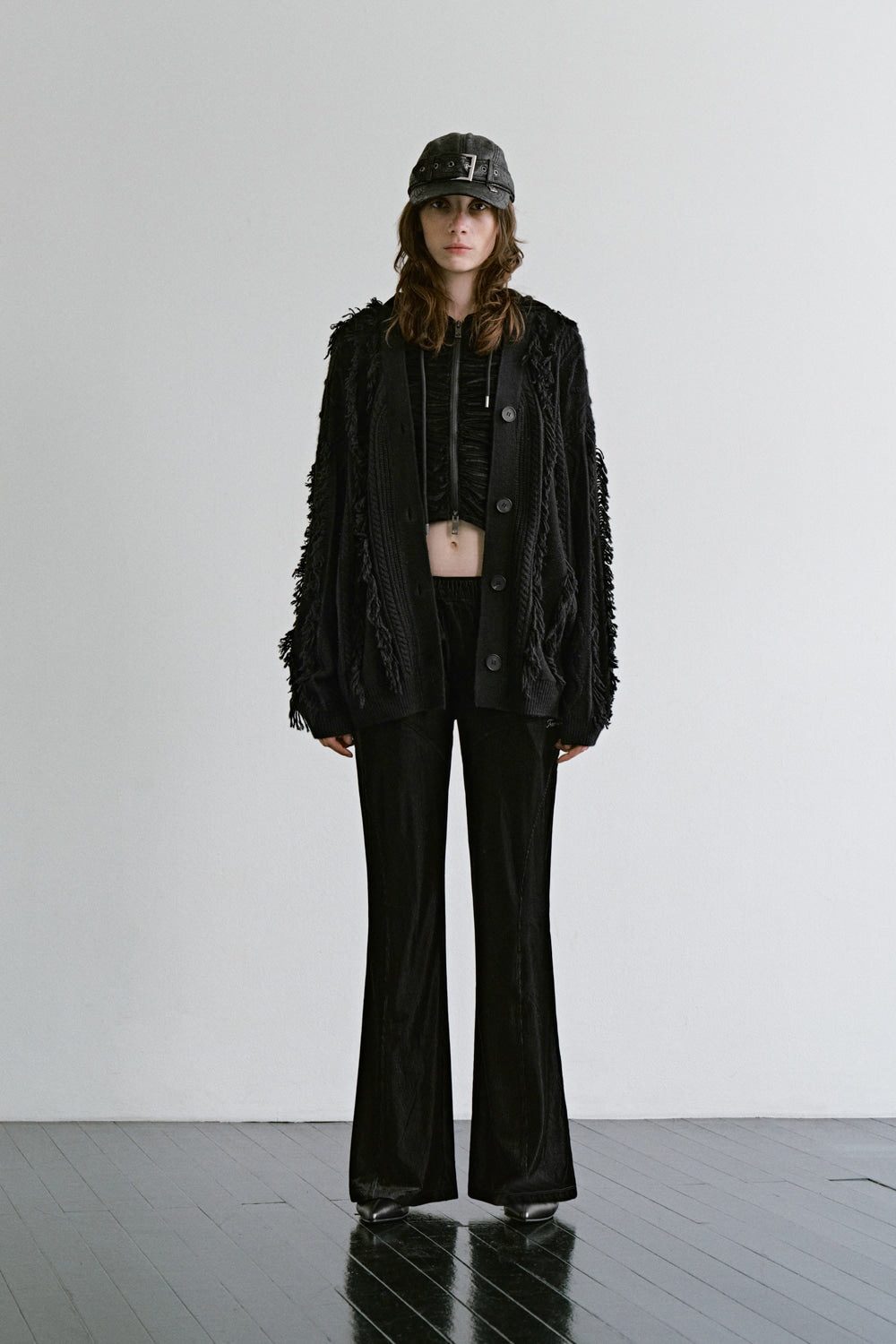 Treemingbird Fringe-Cut Cable Knit Cardigan Black