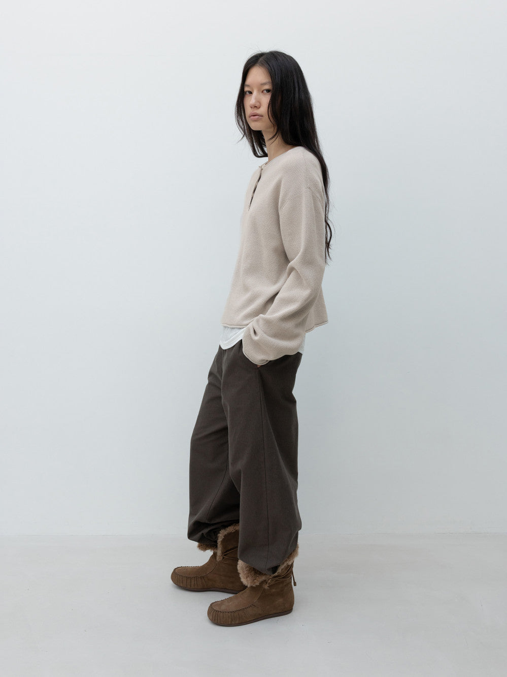 Low Classic Waffle Henley Neck Knit Light Grey