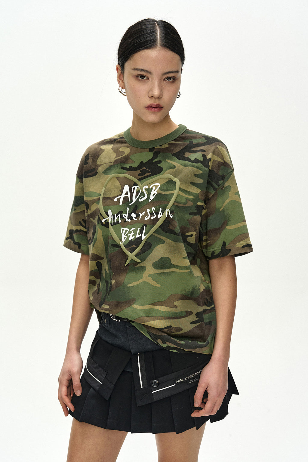 Andersson Bell Unisex Heart Kelly Logo T-Shirt