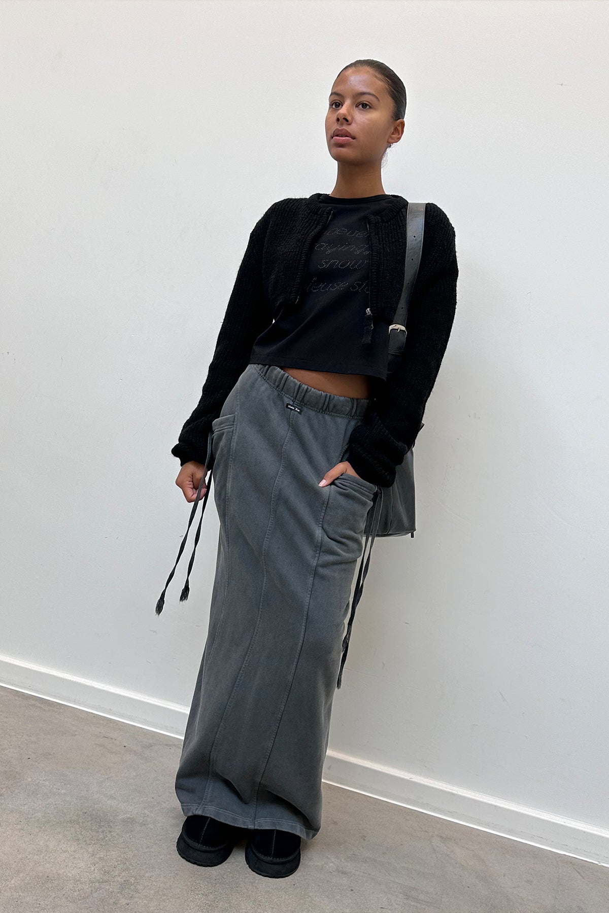 [matinkim] WASHED STRING CARGO SWEATSKIRT IN GREY