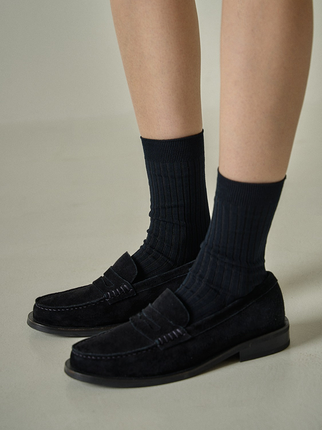 Facade Pattern Vintage Penny Loafers suede black