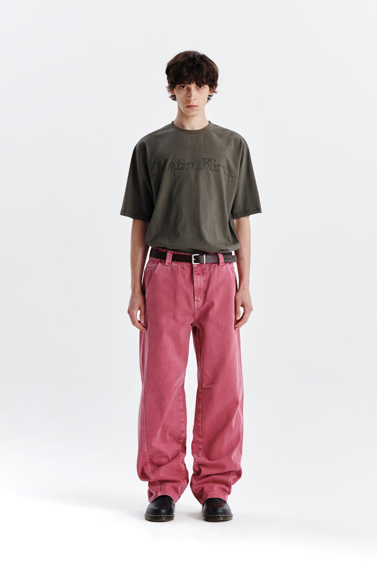 [matinkim] SIDE POINT COLOR DENIM PANTS FOR MEN IN PINK