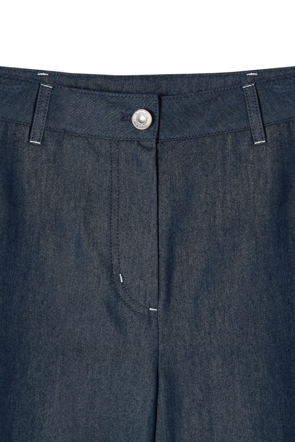 [matinkim] BACK TUCK DETAIL DENIM LIKE PANTS IN NAVY
