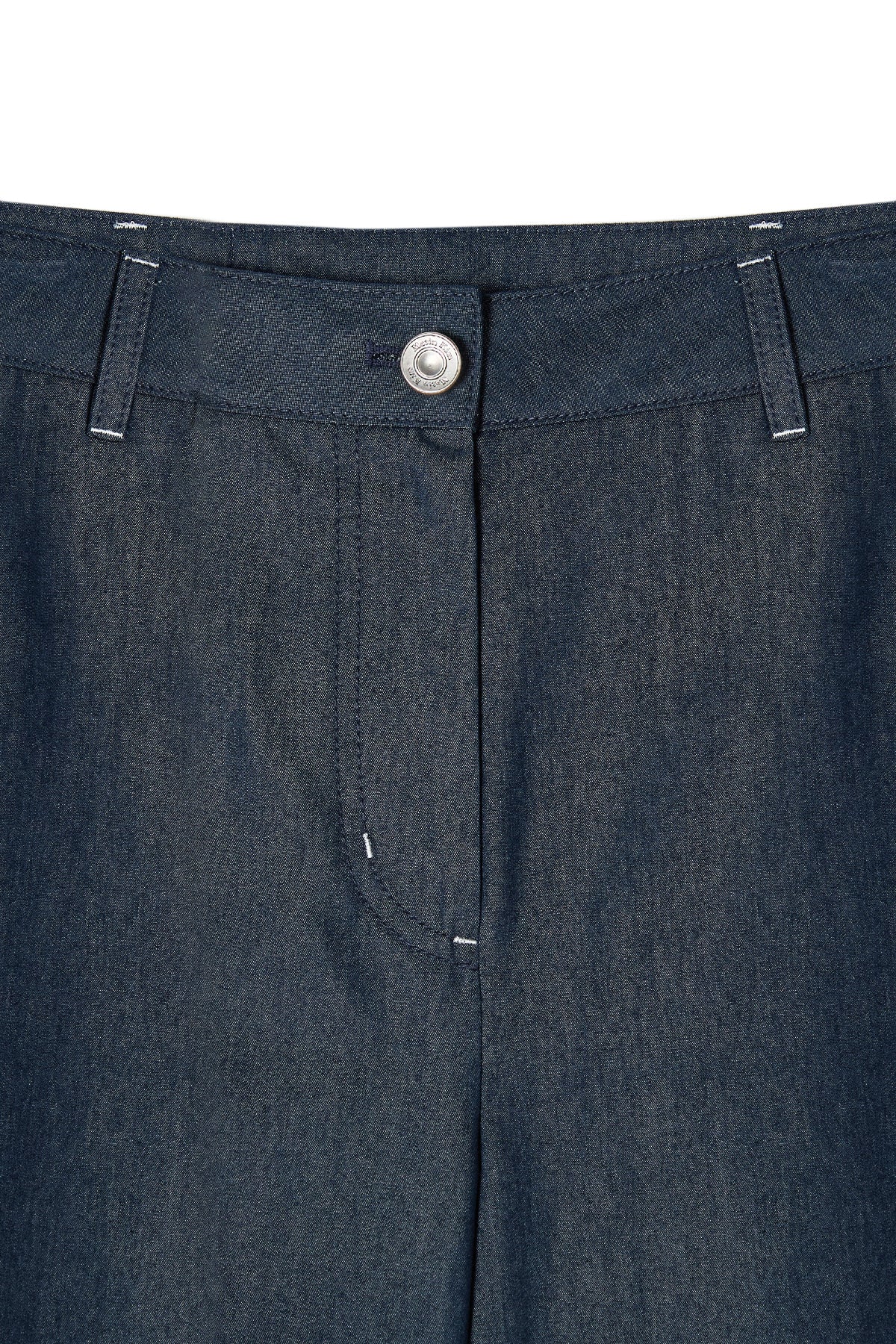 [matinkim] BACK TUCK DETAIL DENIM LIKE PANTS IN NAVY
