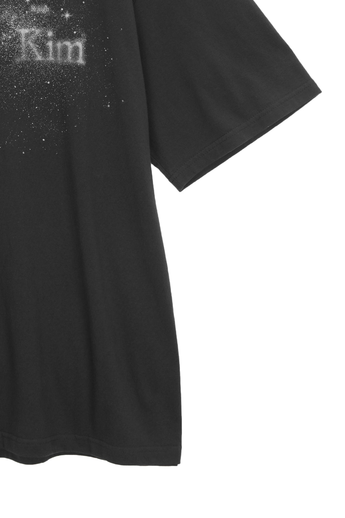 [matinkim] TWINKLE GRAPHIC LOGO TOP FOR MEN IN CHARCOAL