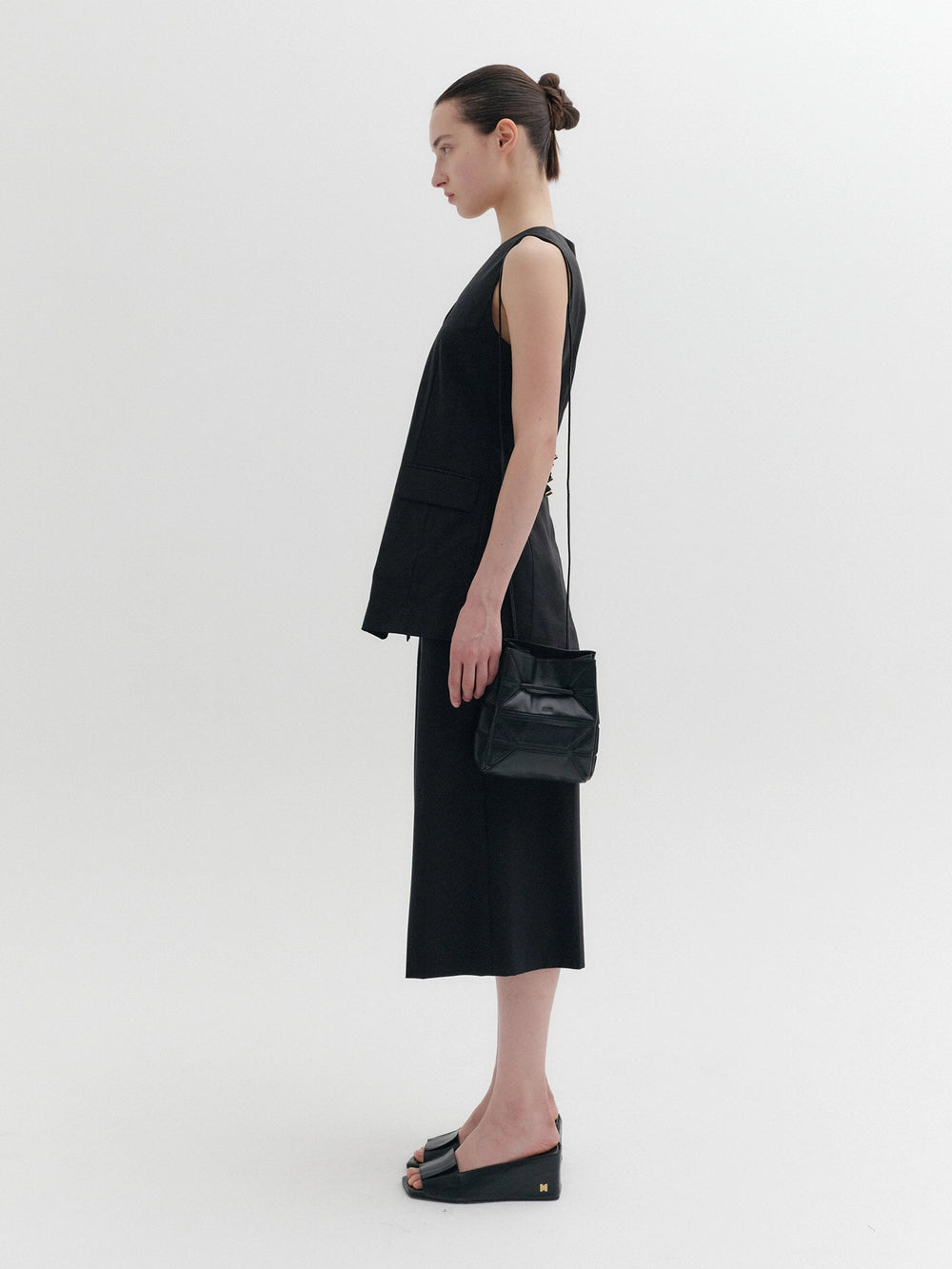 EENK Tailored Midi Pants - Black