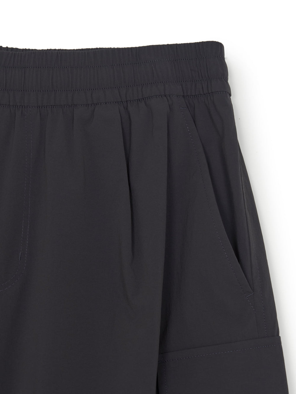 MLB Korea Gorpcore Woven Multi Cargo 9in Shorts