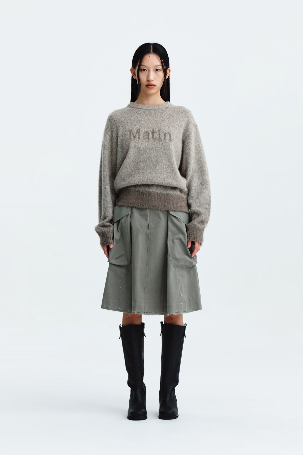 [matinkim] BIG POCKET CARGO MIDI SKIRT IN KHAKI