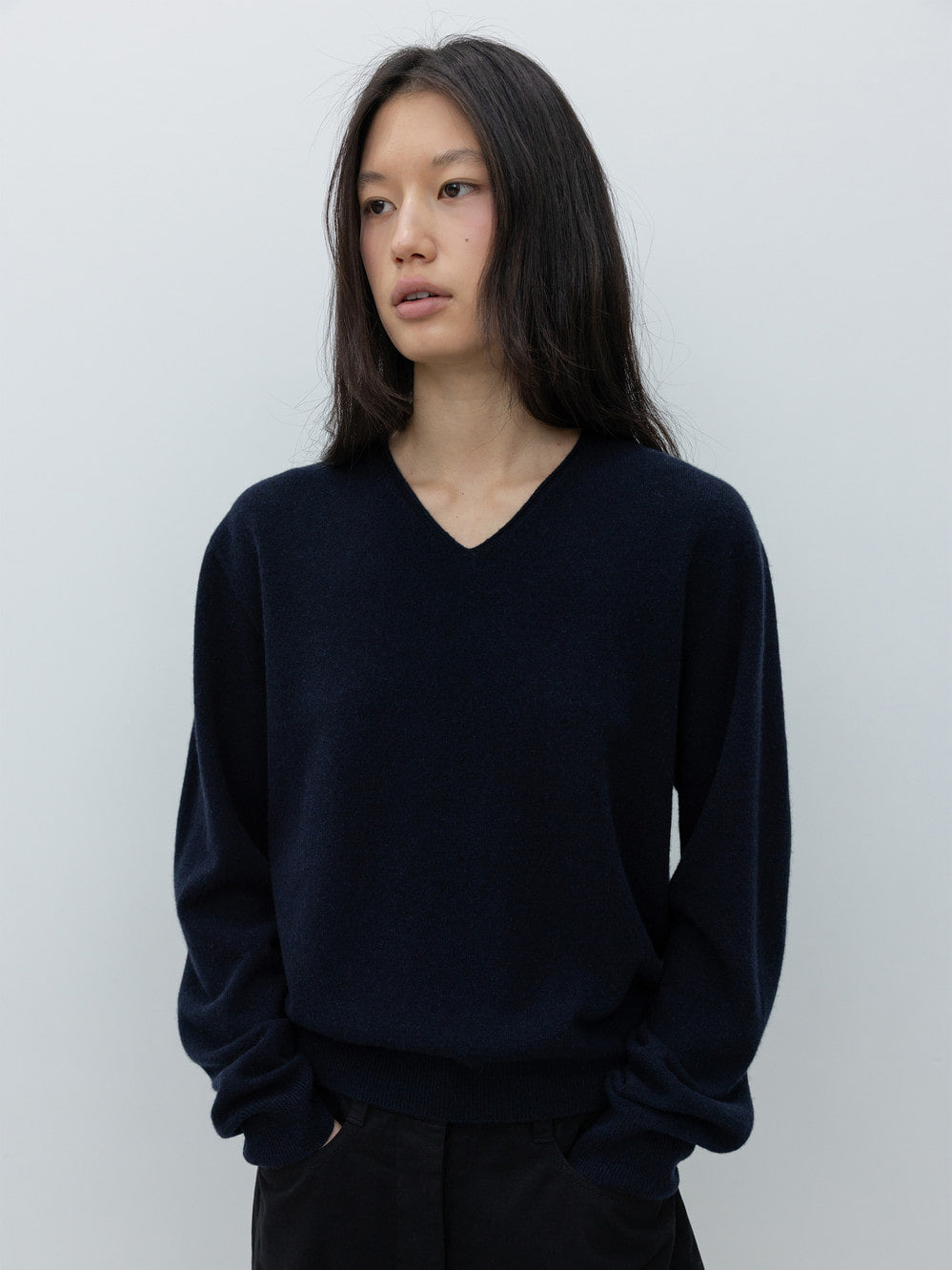 Low Classic Cashmere Blend Wholegarment V-Neck Knit Navy