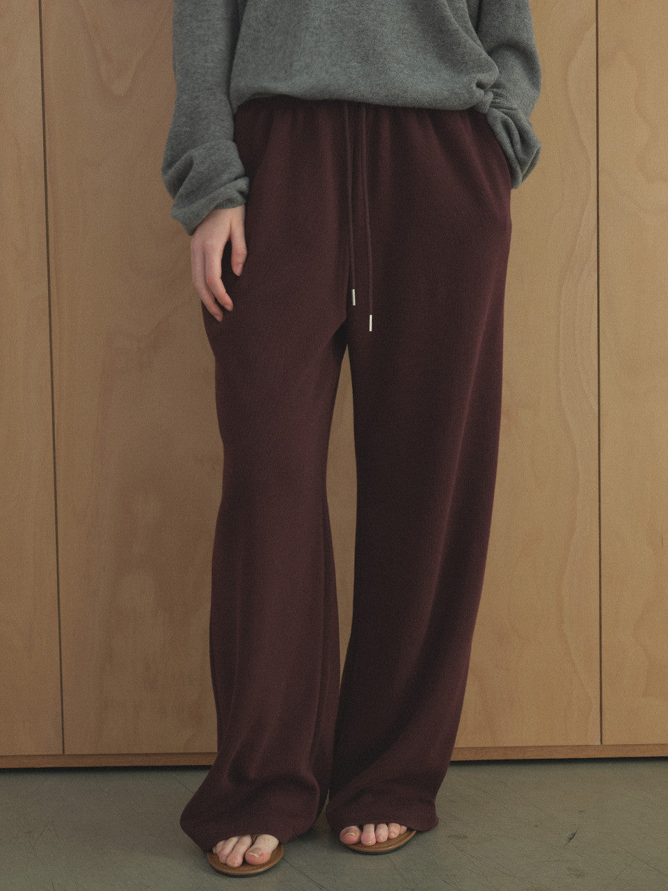 Tillidie Banding Stitch Sweatpants Wine