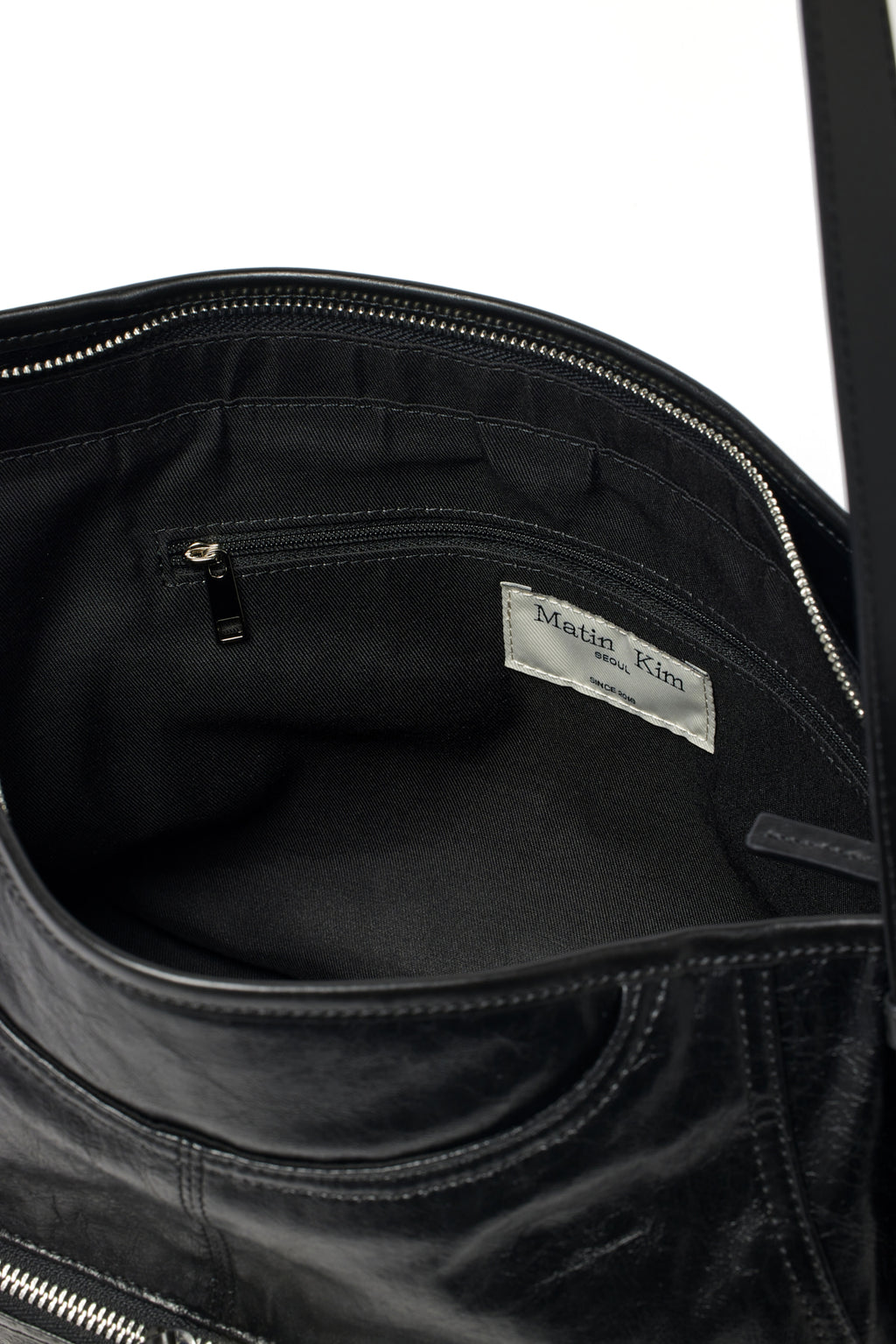 [matinkim] TWO WAY STRAP SQUARE BAG IN BLACK