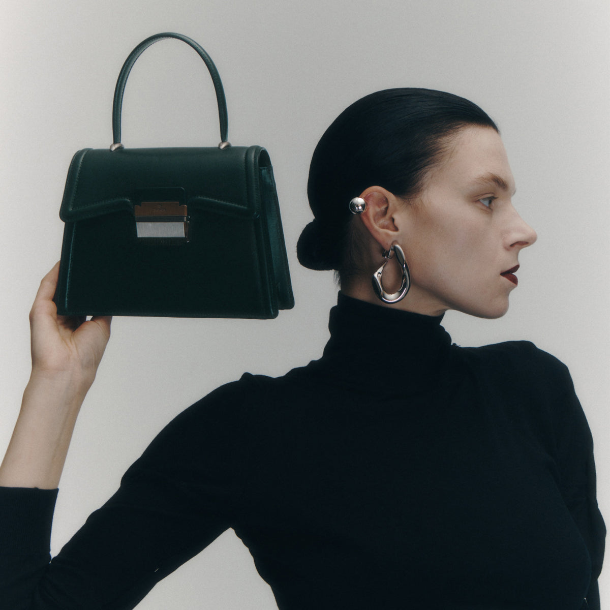 Vunque Trapeze Classic Satchel S Deep Green