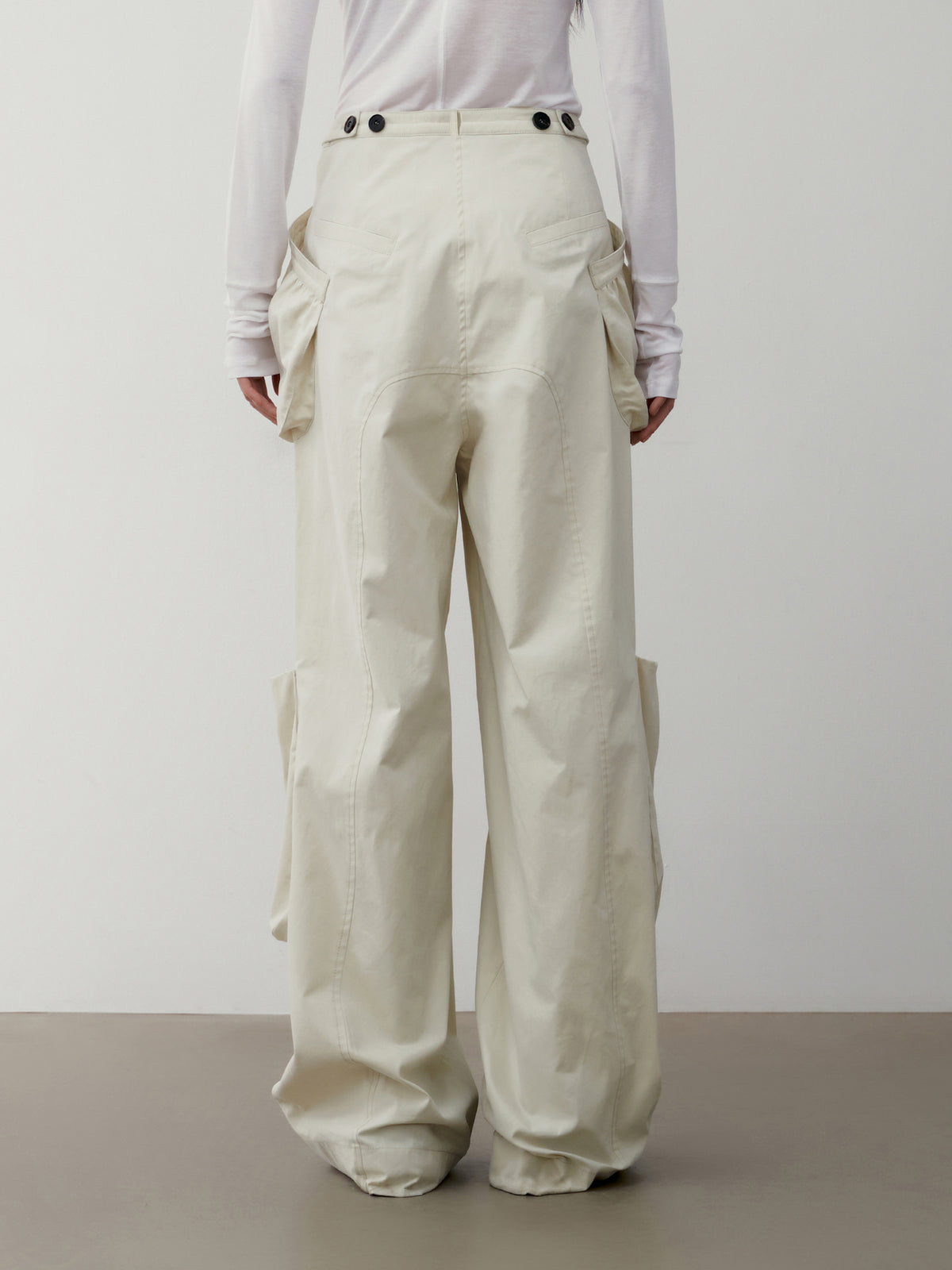 Low Classic Bubble Pocket Pants Cream