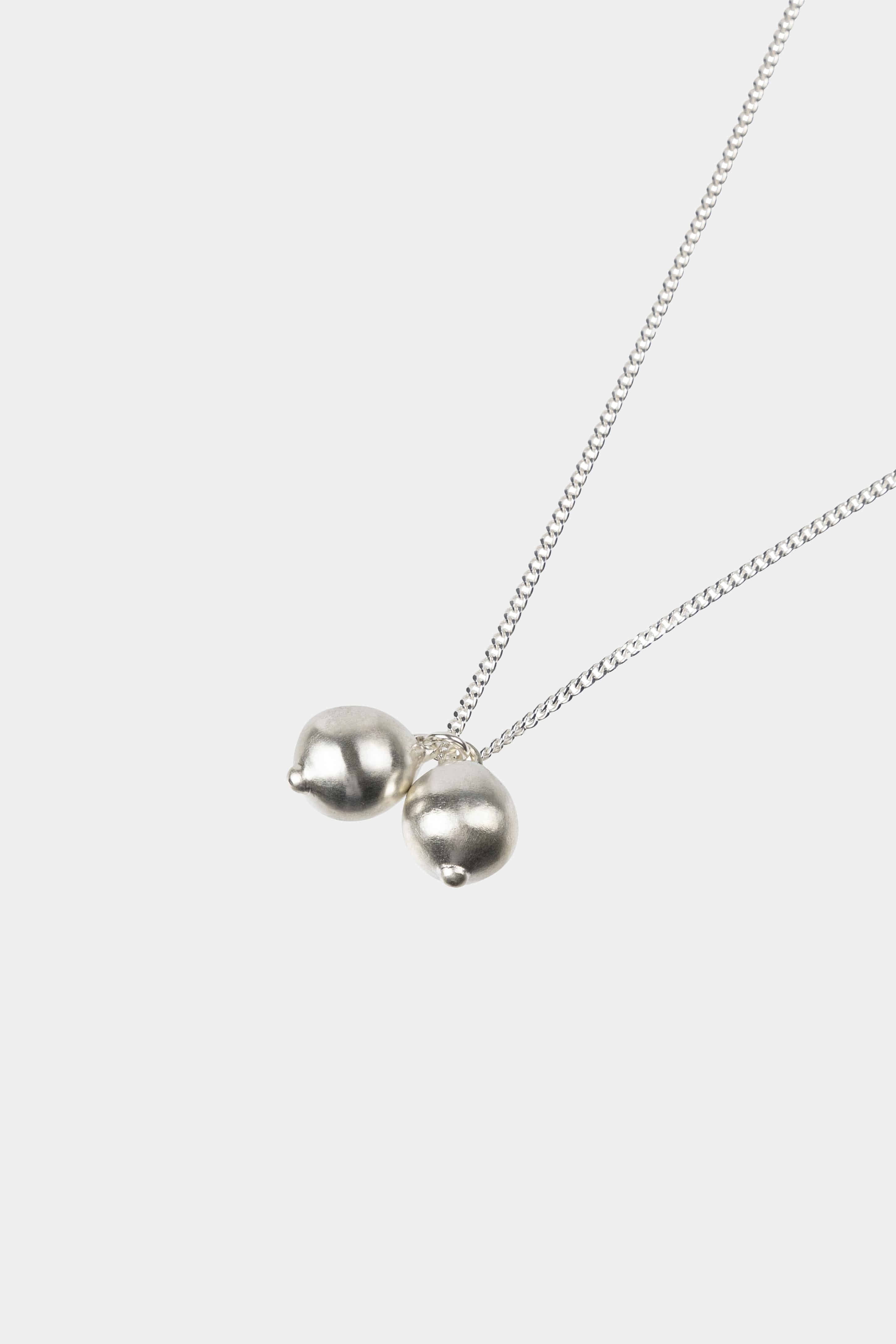 [low_classic] RU SHUO X LOW CLASSIC GEMINI NECKLACE 2
SILVER