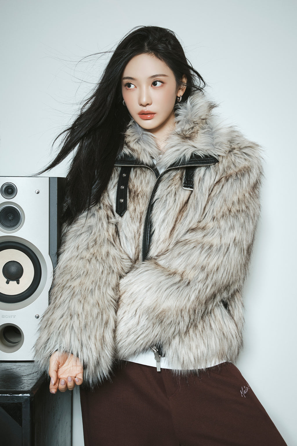 [matinkim] NECK BUCKLE CROP FUR JUMPER IN IVORY