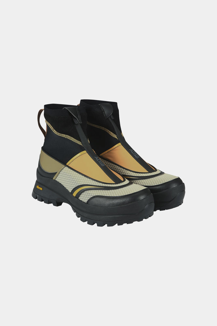 Andersson Bell Unisex Mattio Zip-UP Trainer