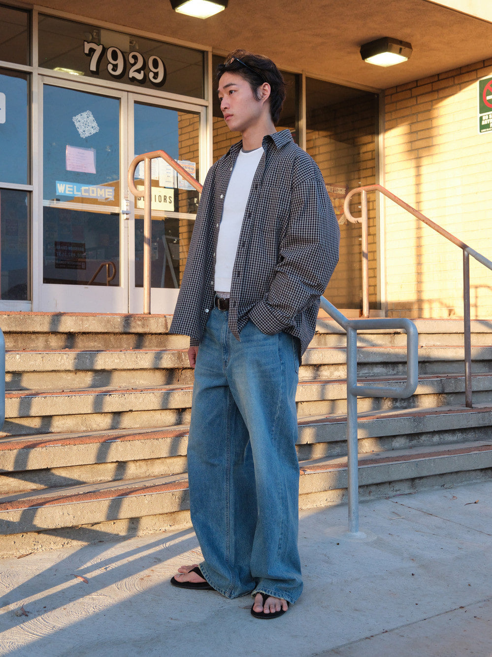 Low Classic Relaxed Loose-Fit Jeans Blue