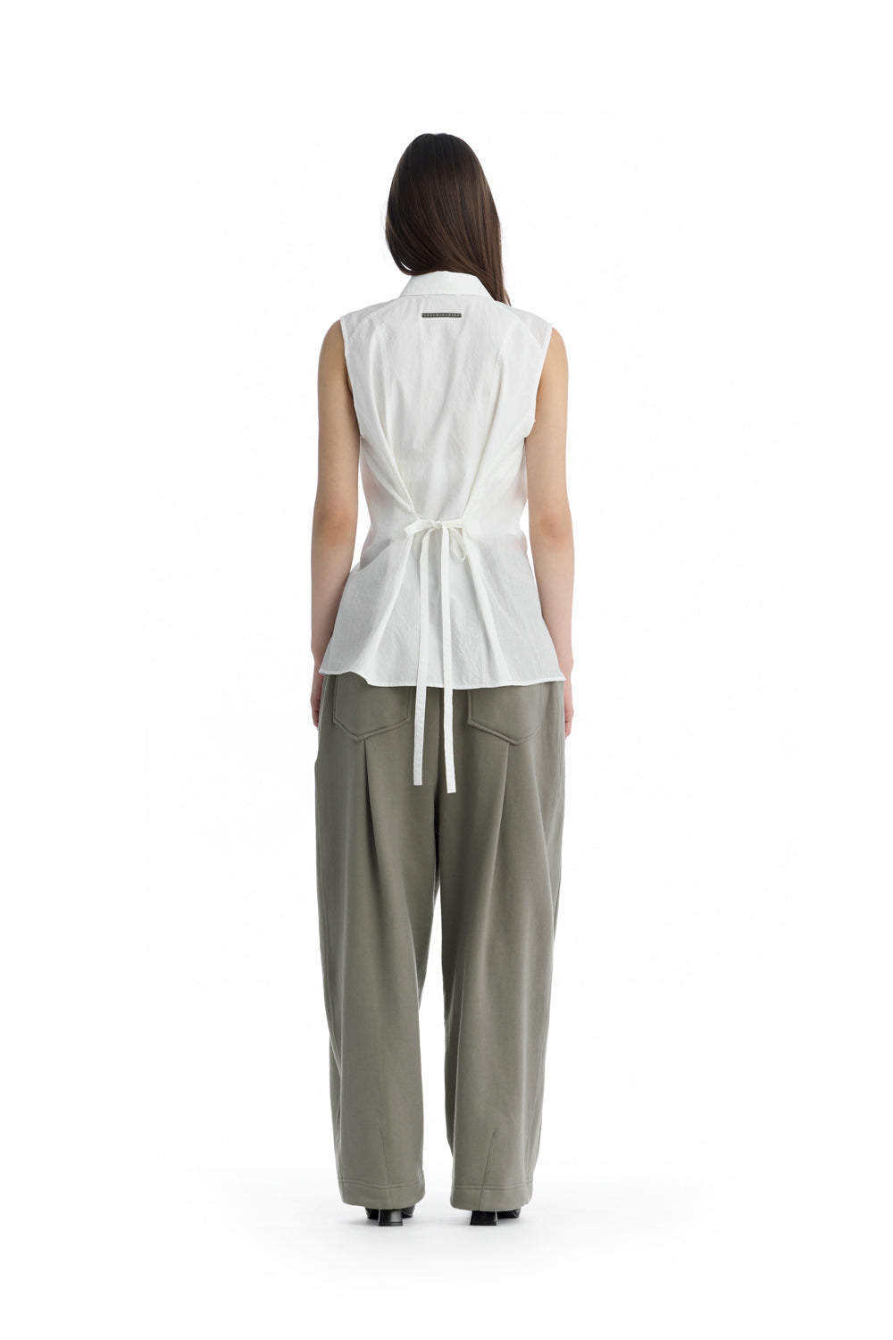 Treemingbird Regular-Fit Side Panel Sleeveless Shirt White