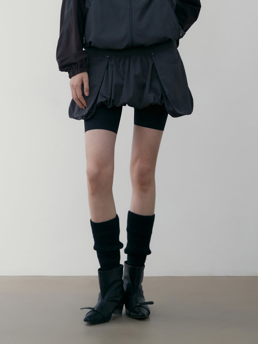Low Classic Symbol Belted Stiletto Black