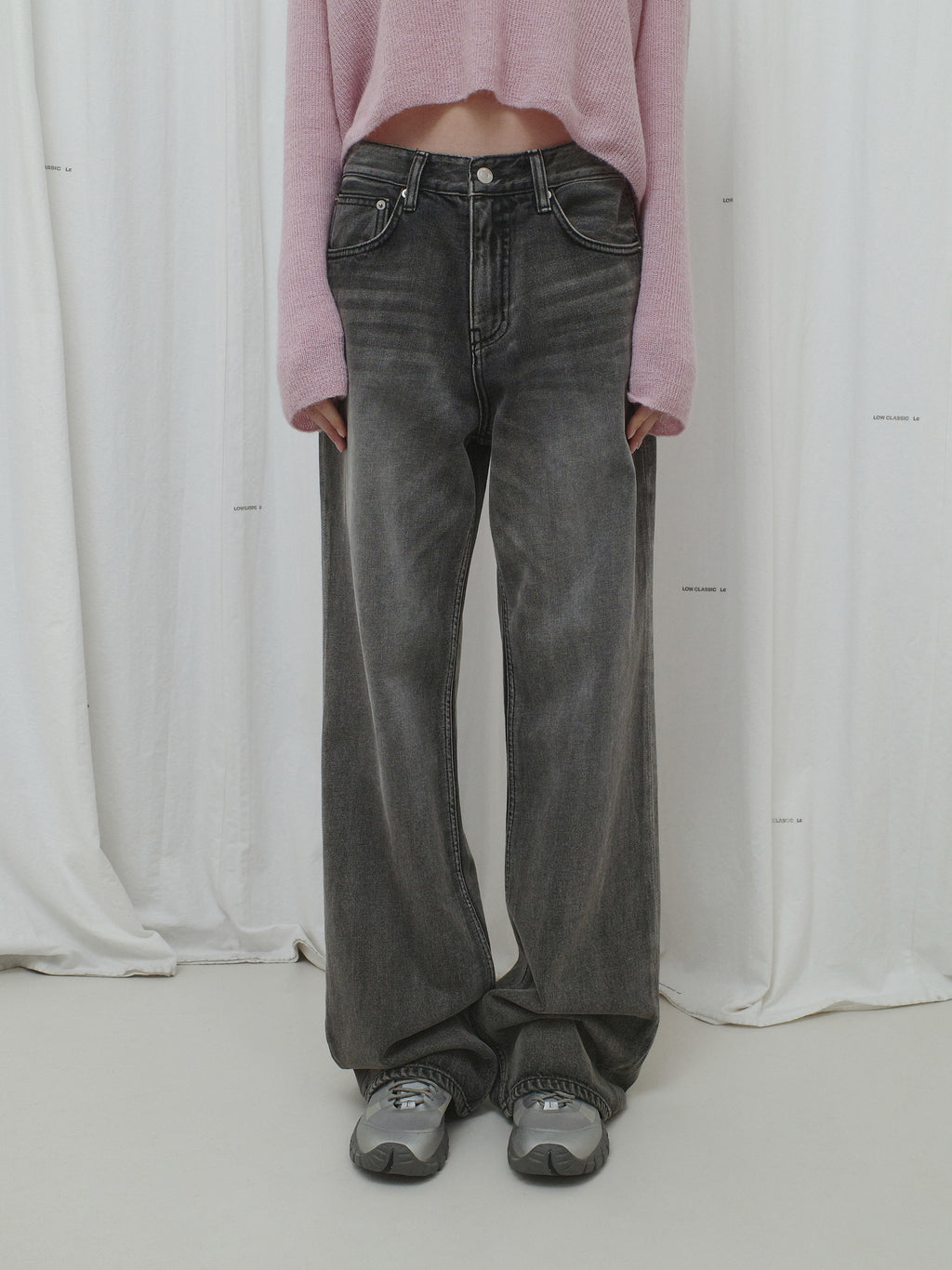 Low Classic Relaxed Fit Jeans Grey