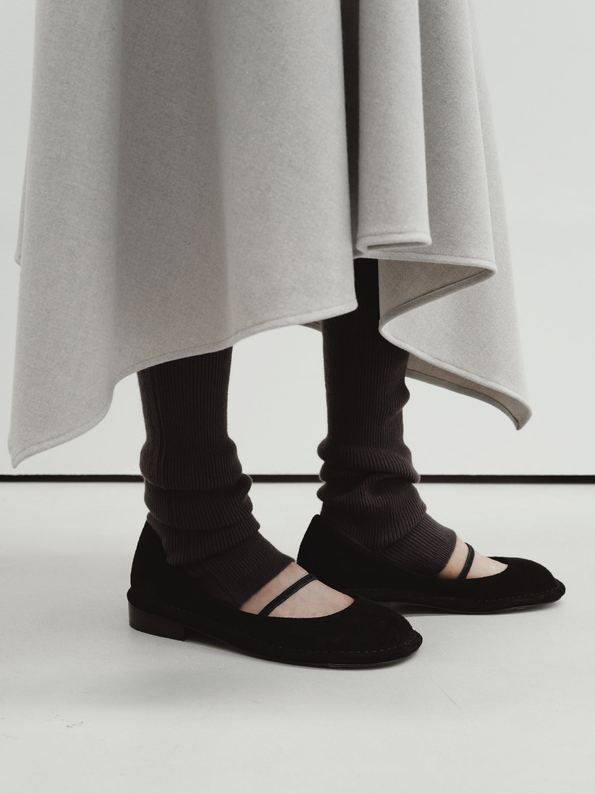 Moia knit leg warmer (smoke brown)