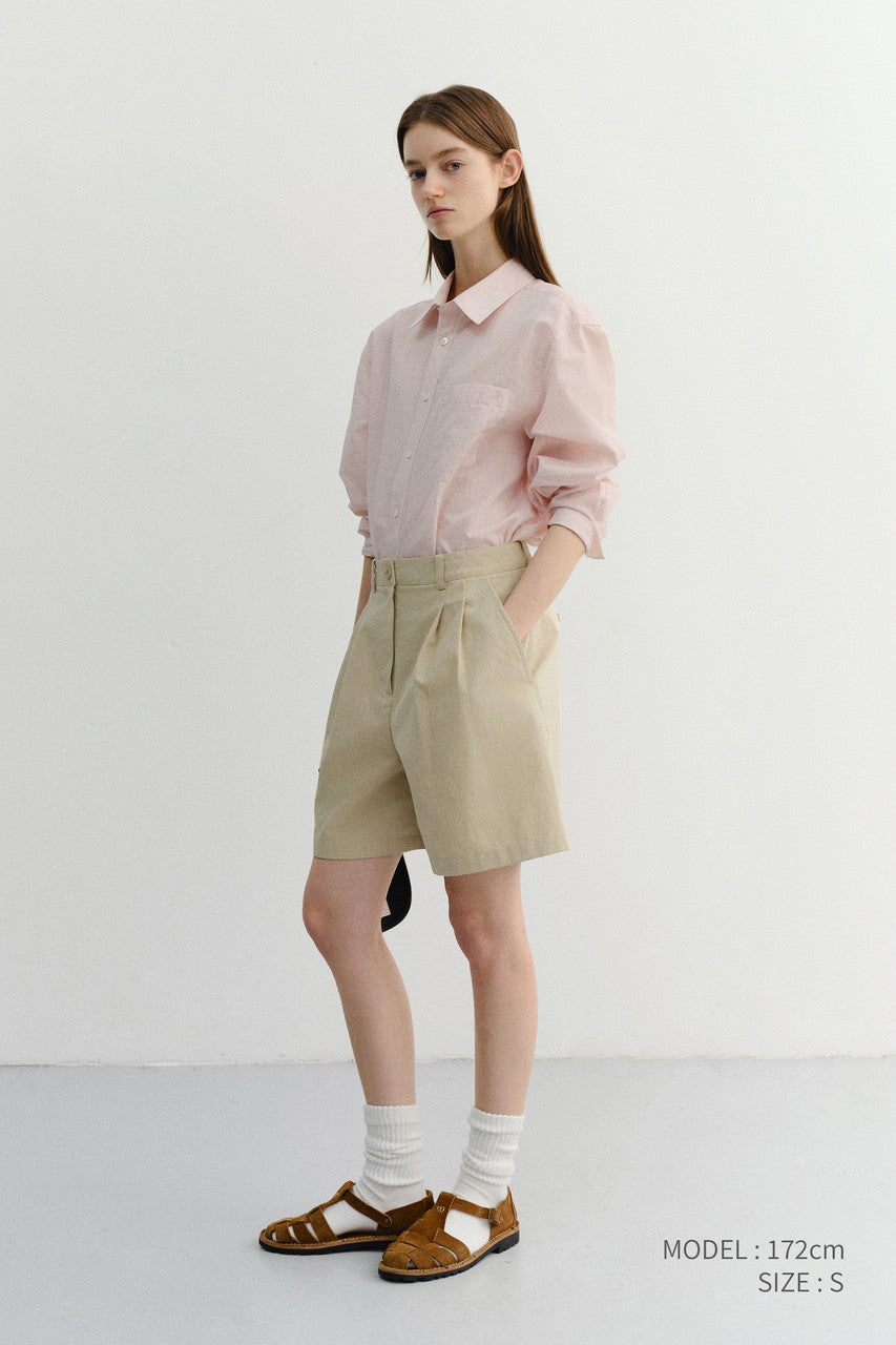 Dunst Double Pleated Bermuda Shorts Beige