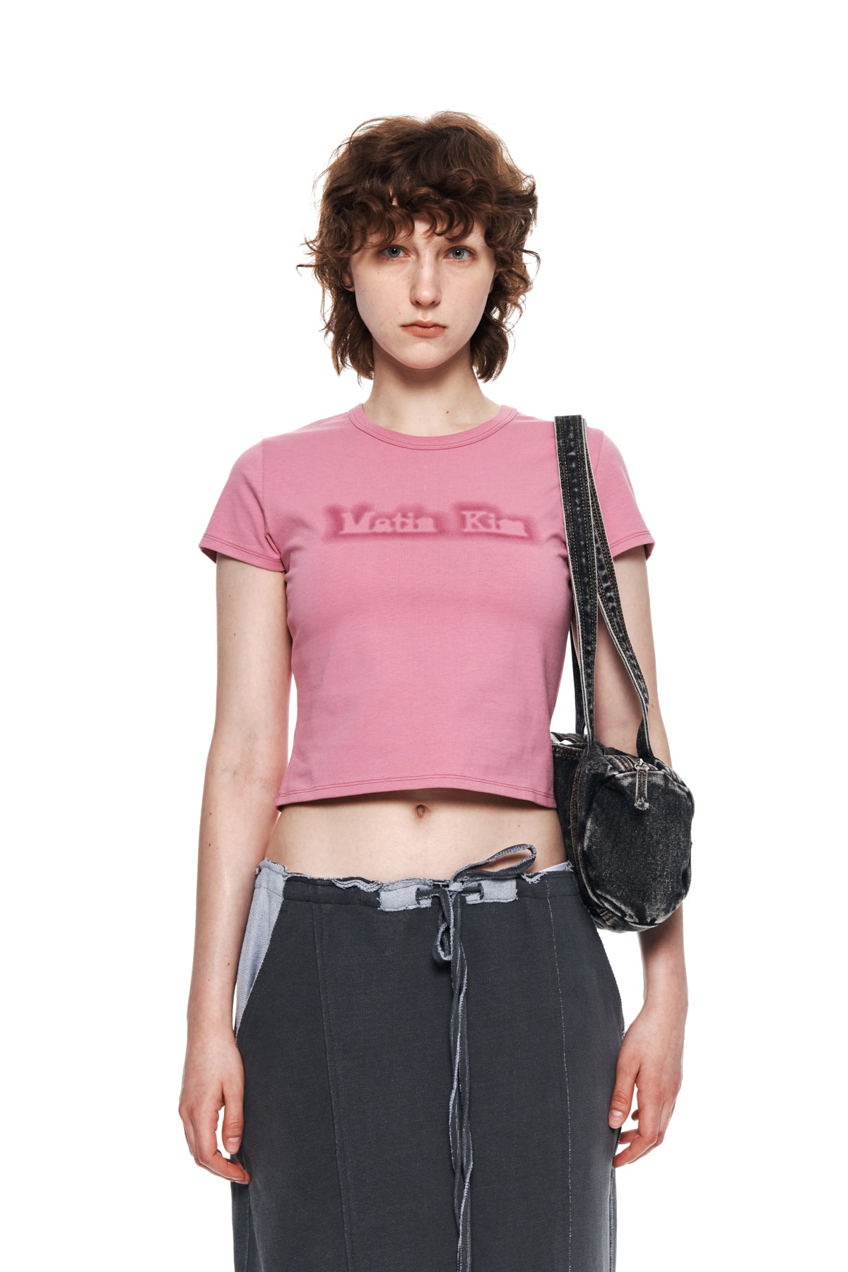 [matinkim] MATIN SHADE LOGO CROP TOP IN PINK