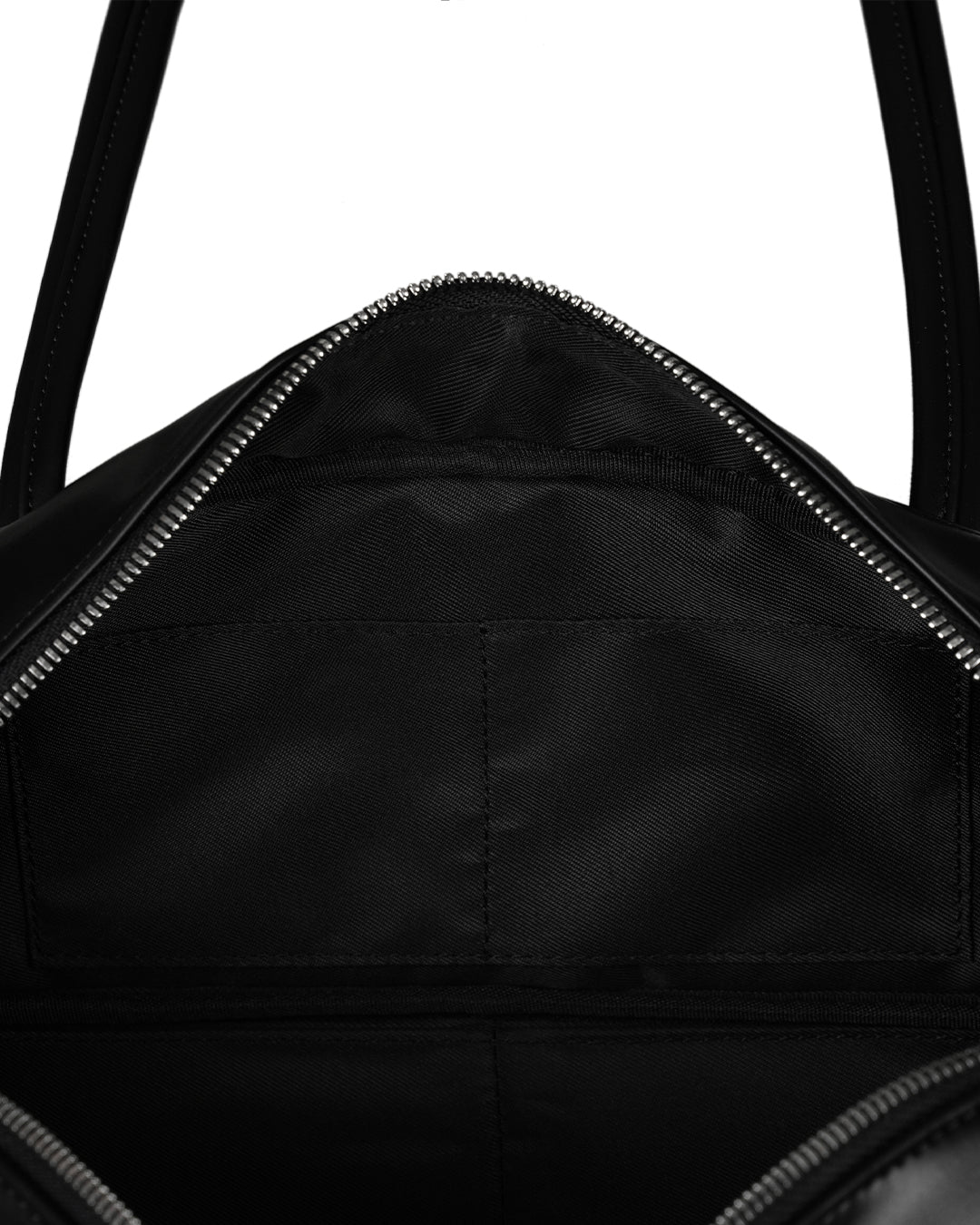 More Baguette Bag · 모어 바게트백 / 블랙

More Baguette Bag in Black