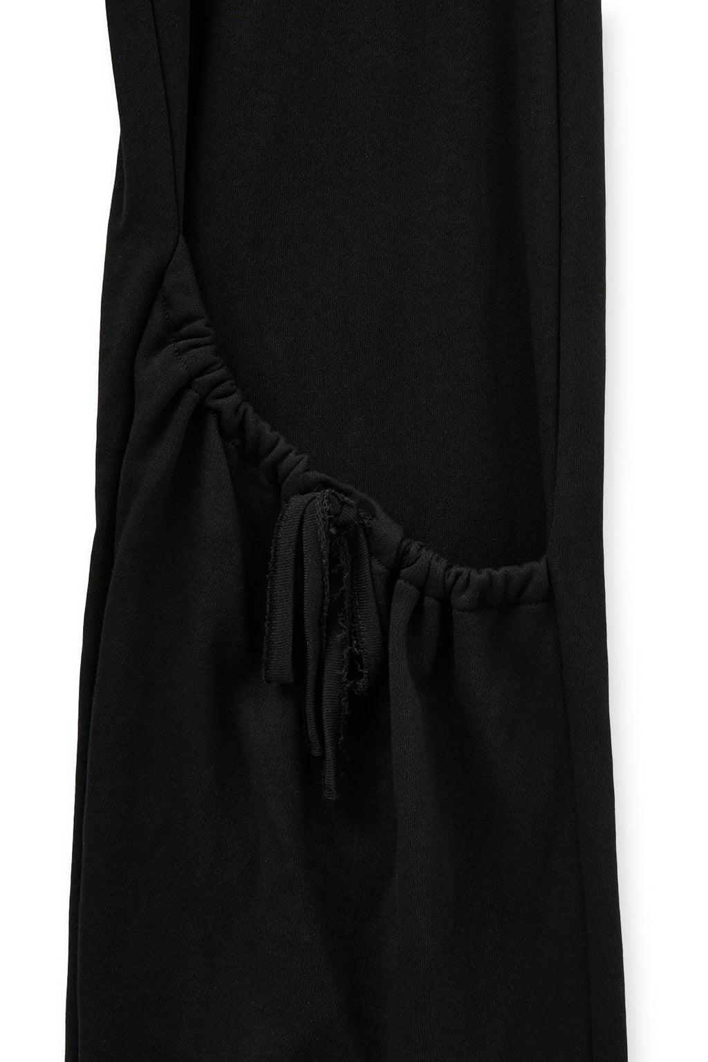 [matinkim] DRAWSTRING POINT SWEATPANTS IN BLACK