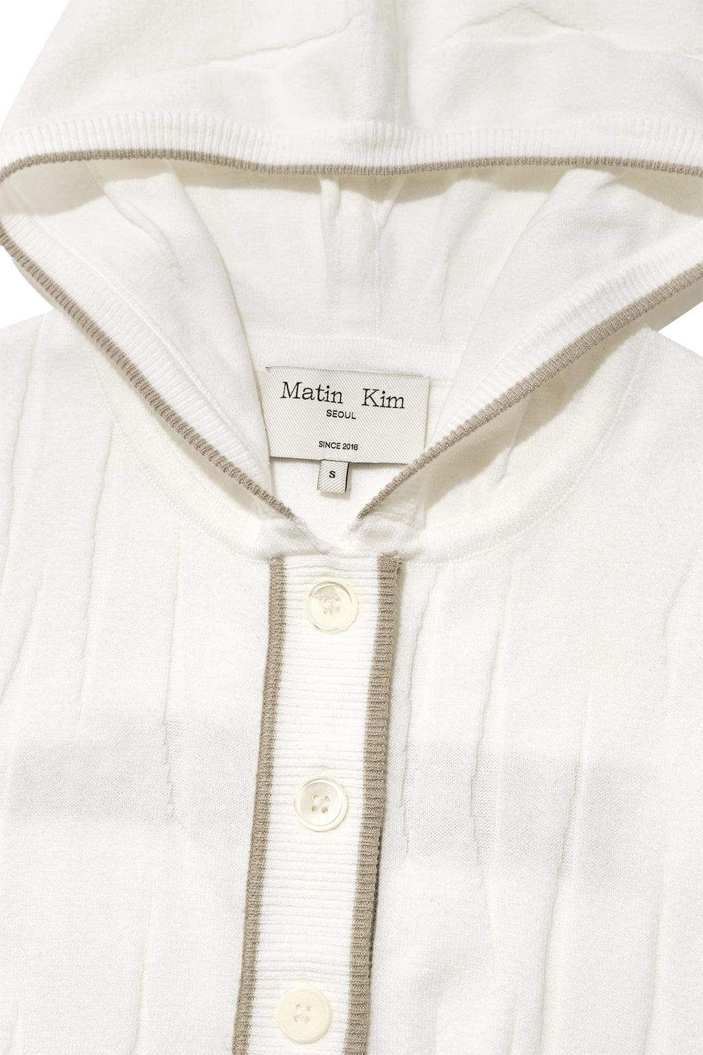 [matinkim] WRINKLE HOODY BUTTON KNIT VEST IN IVORY
