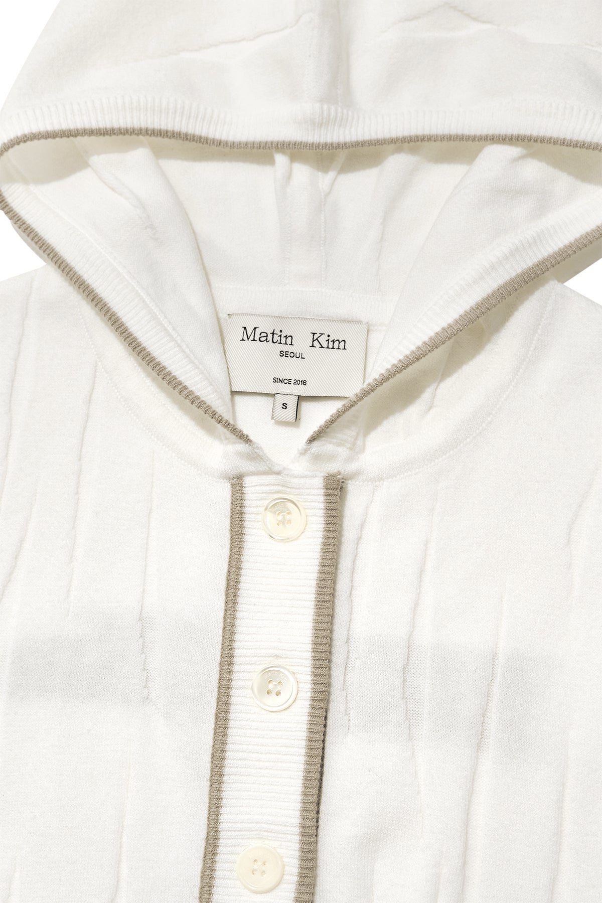 [matinkim] WRINKLE HOODY BUTTON KNIT VEST IN IVORY