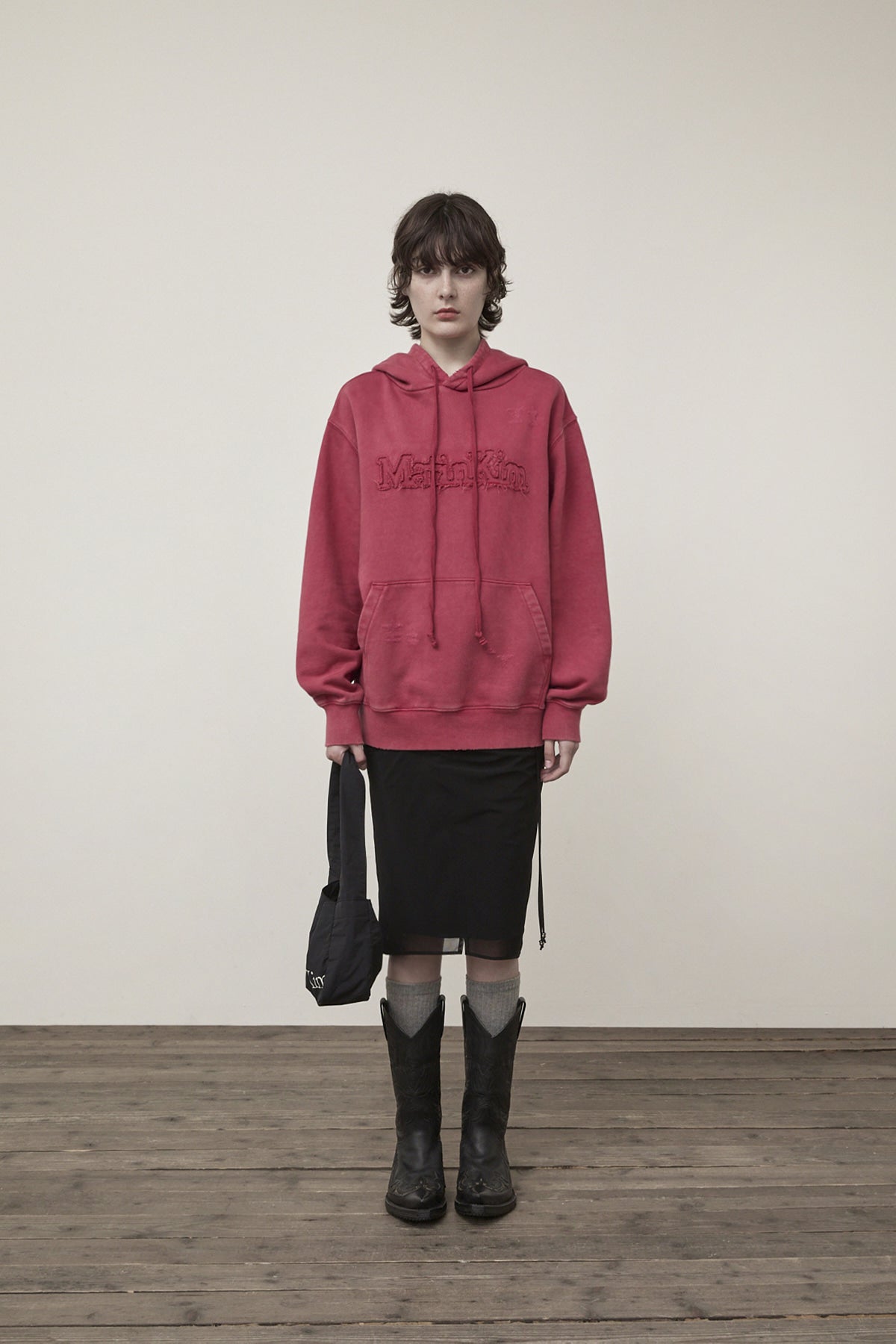 [matinkim] VINTAGE COLOR DYING LOGO HOODY IN RED