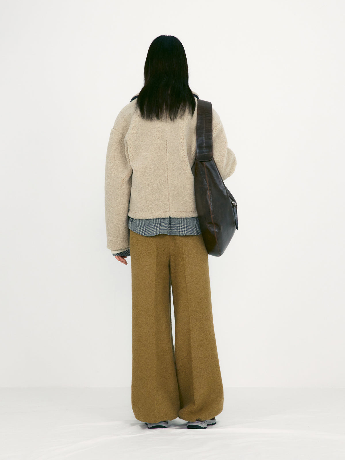 Low Classic Fleece Lace Up Anorak Beige