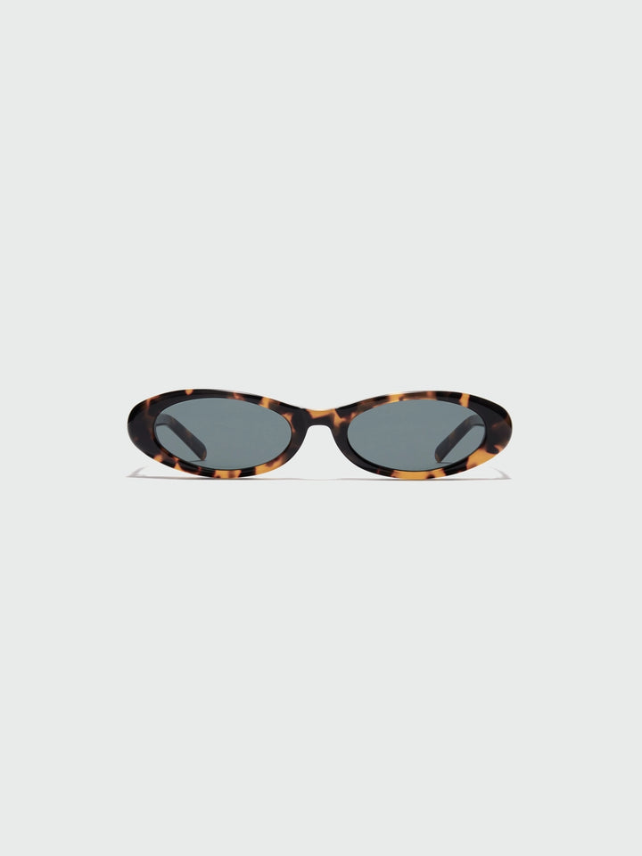 EENK Yvonne Oval Sunglasses - Brown