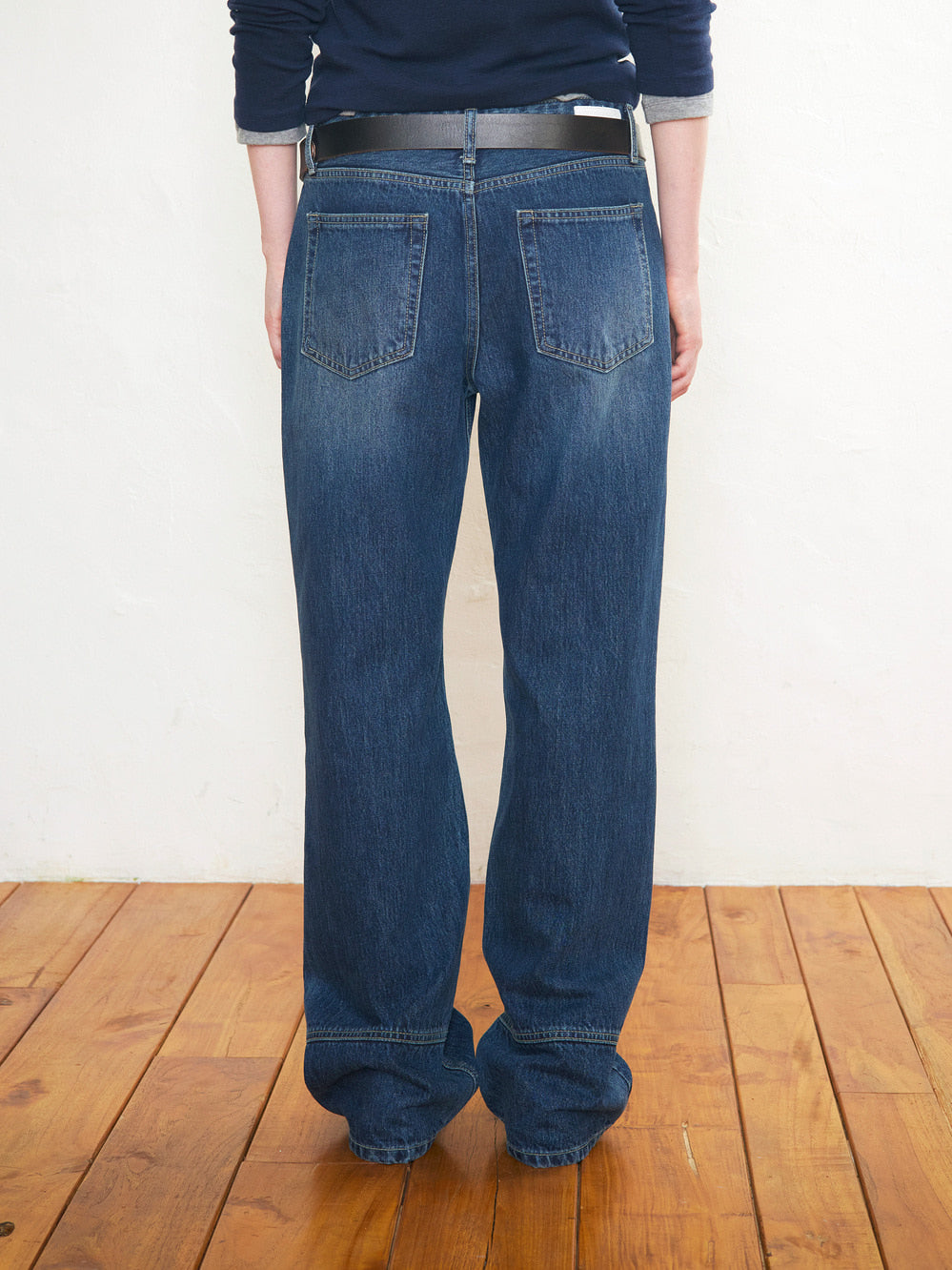 Low Classic Low-Rise Straight Jeans - Navy Blue