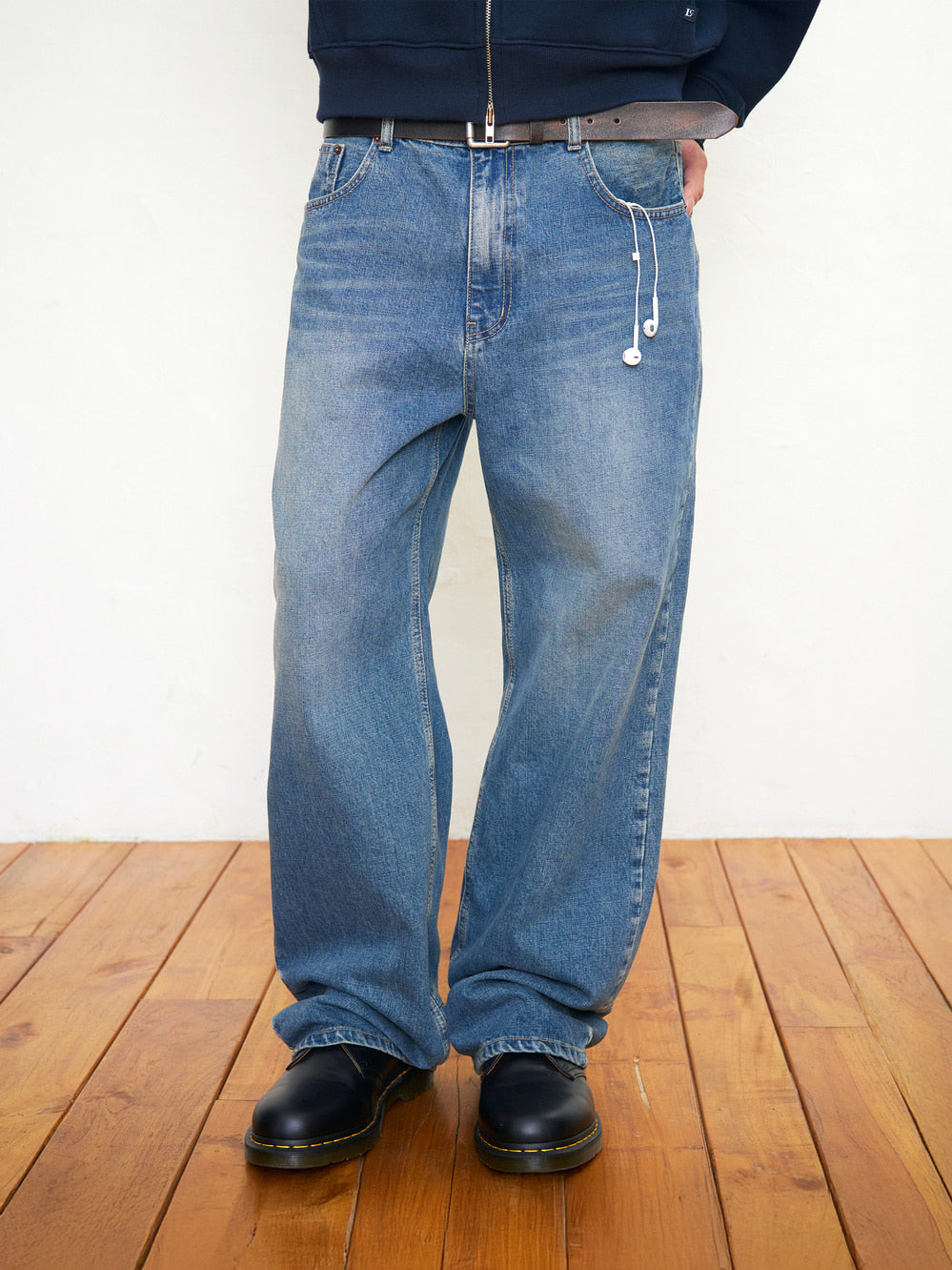 Low Classic Semi Wide-Leg Jeans Blue
