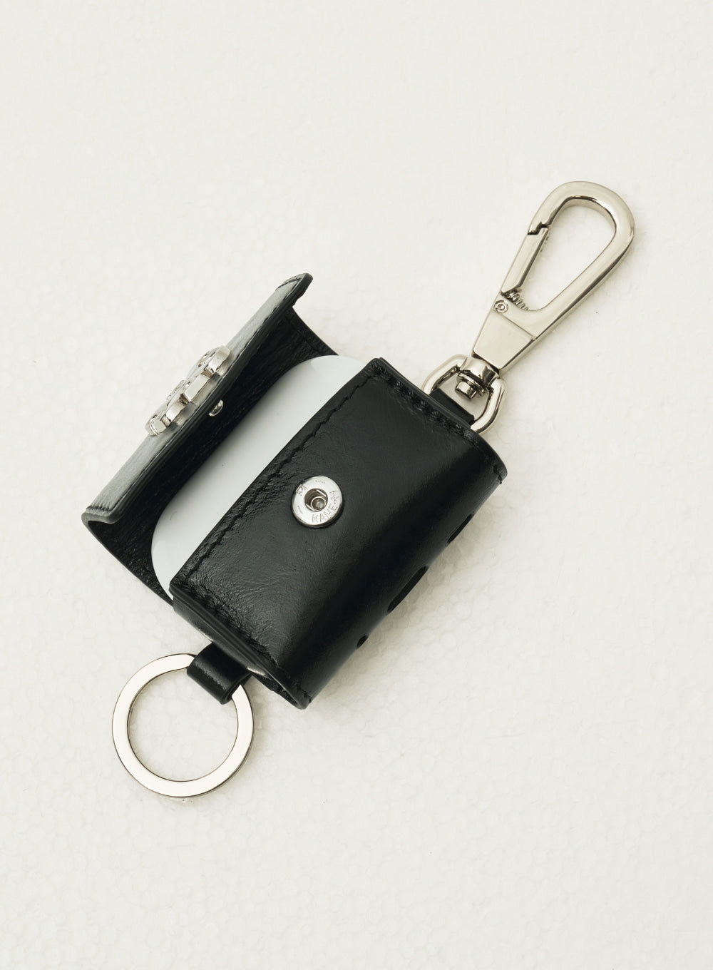 [satur] Satur Keyring Leather Airpods Case - Glossy Black