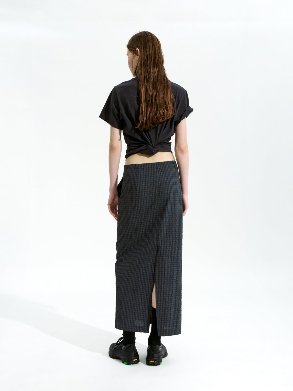 [Low Classic] Slit Checked Long Skirt_Black