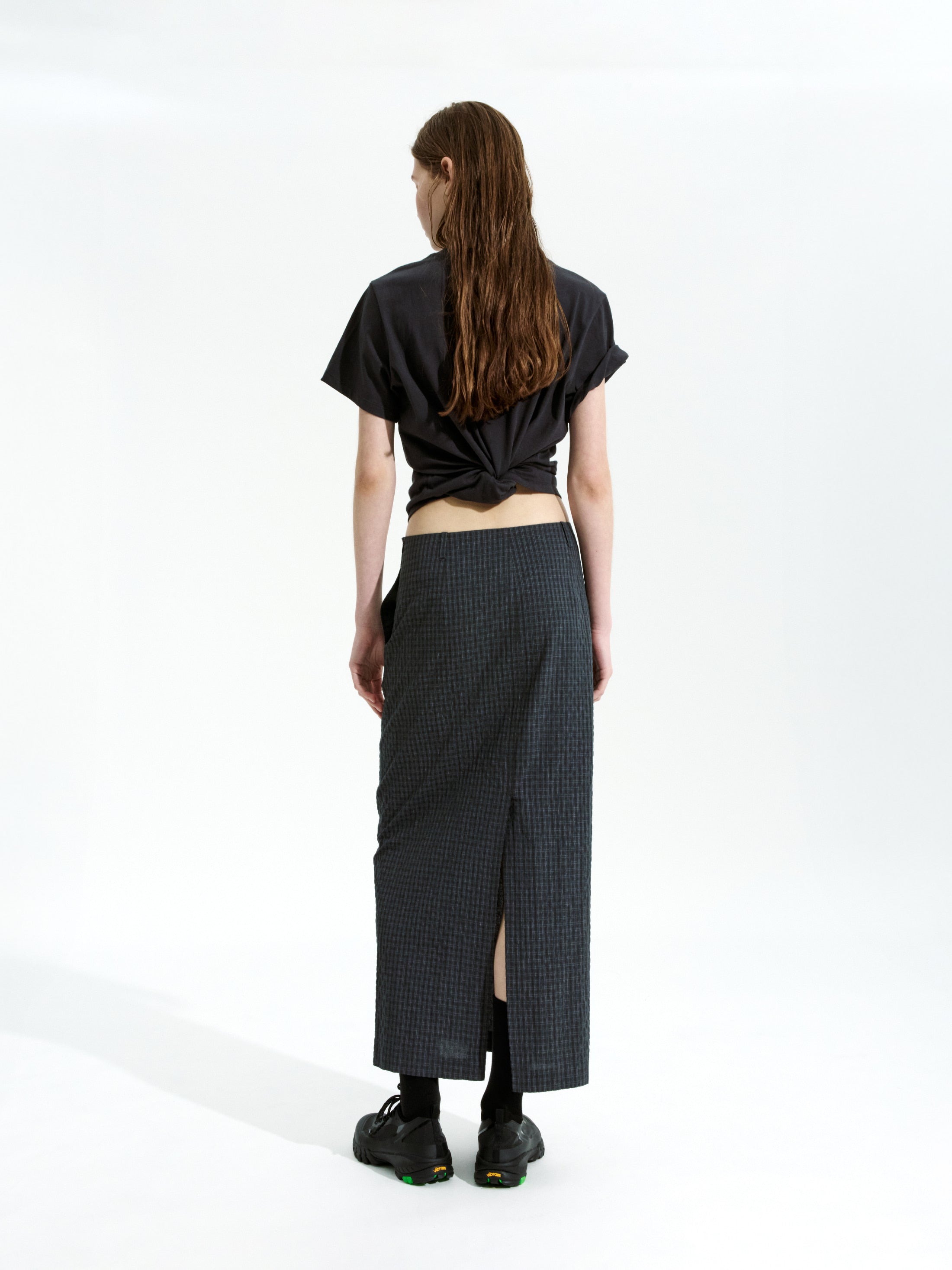 [Low Classic] Slit Checked Long Skirt_Black
