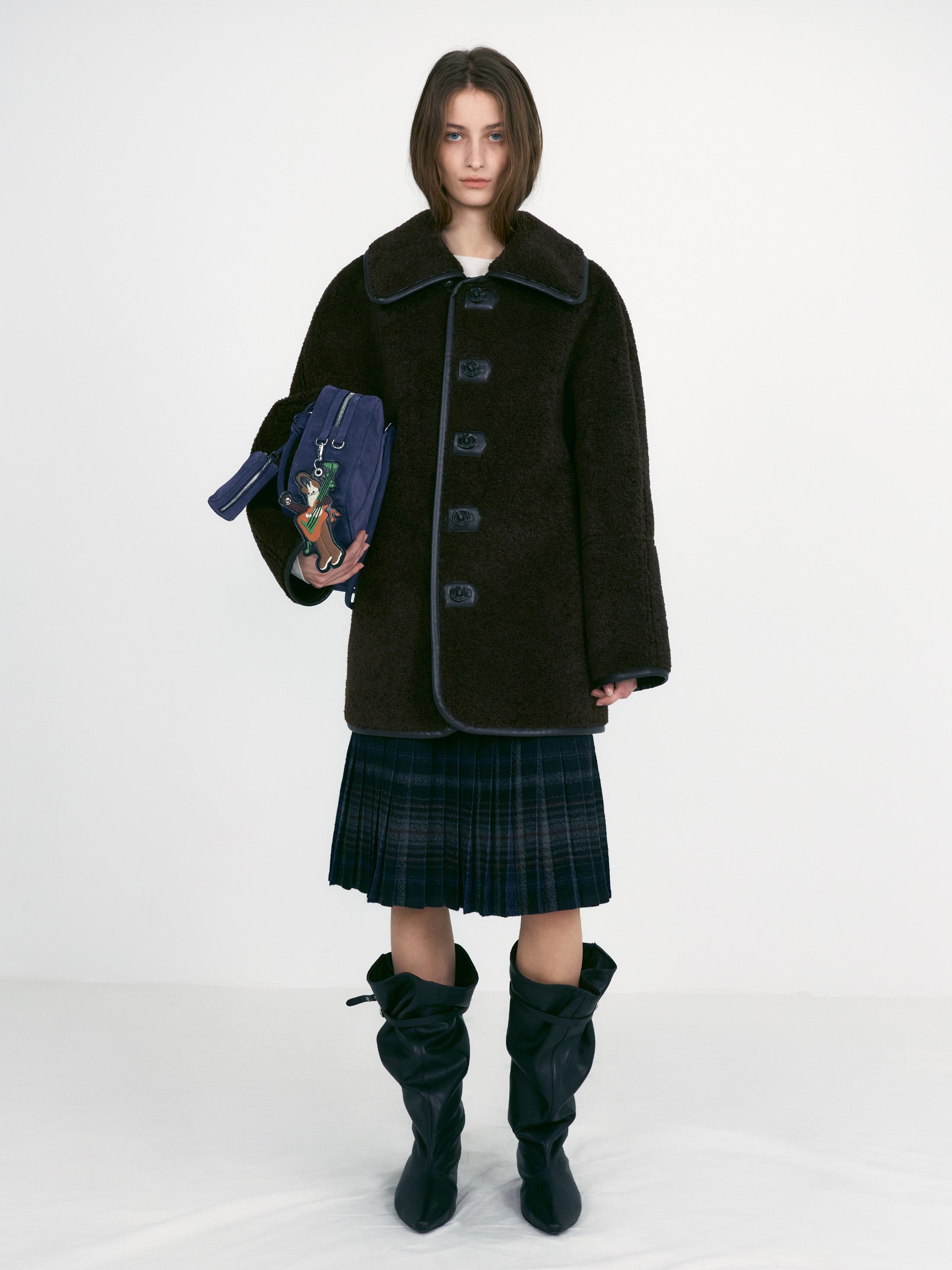 [low_classic] Reversible Shearling Jacket
Brown