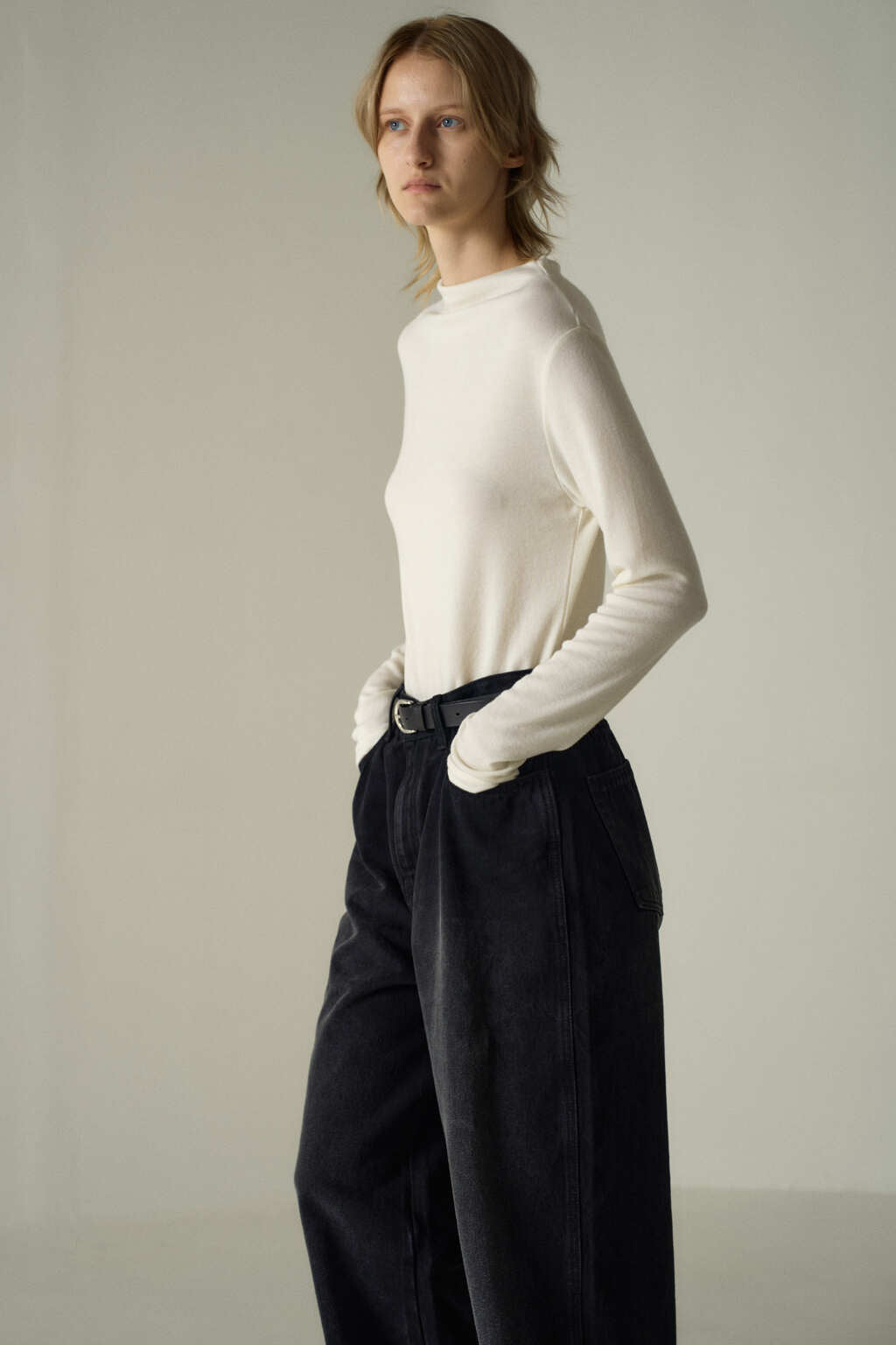 Facade Pattern Wool Half-Neck Top