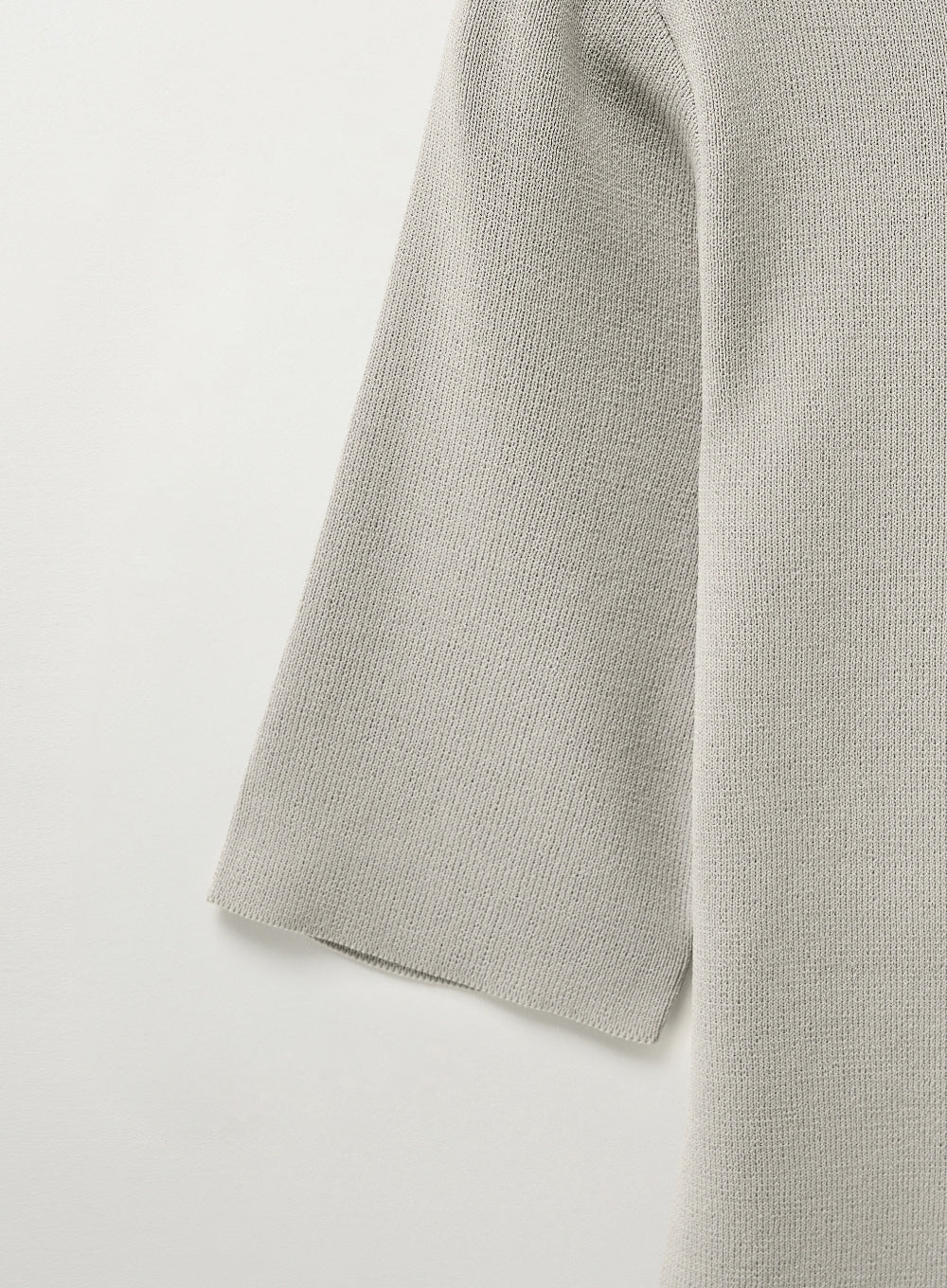 [satur] (W) Square Slim Fit Half Knit - Gray