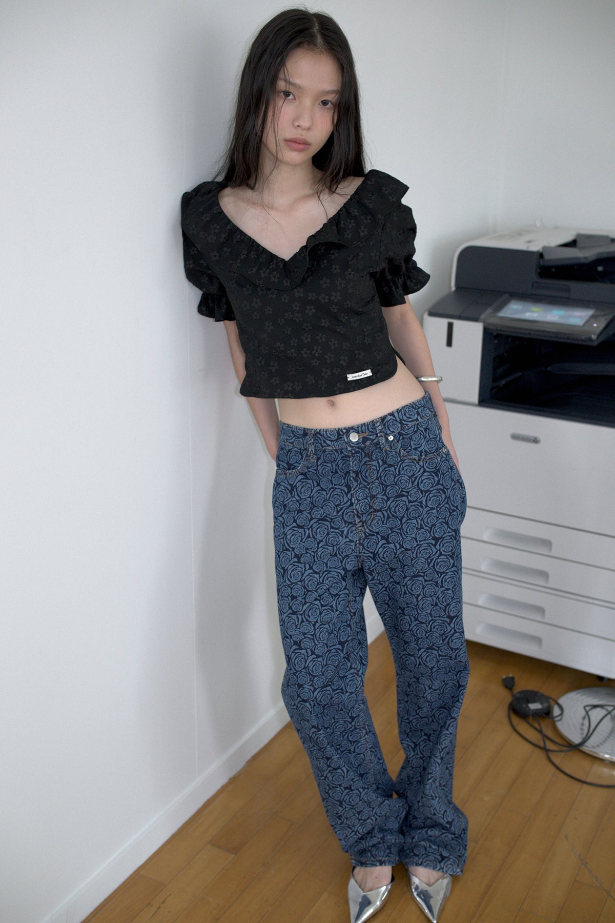 Overdueflair Ruffle Jacquard Blouse Black