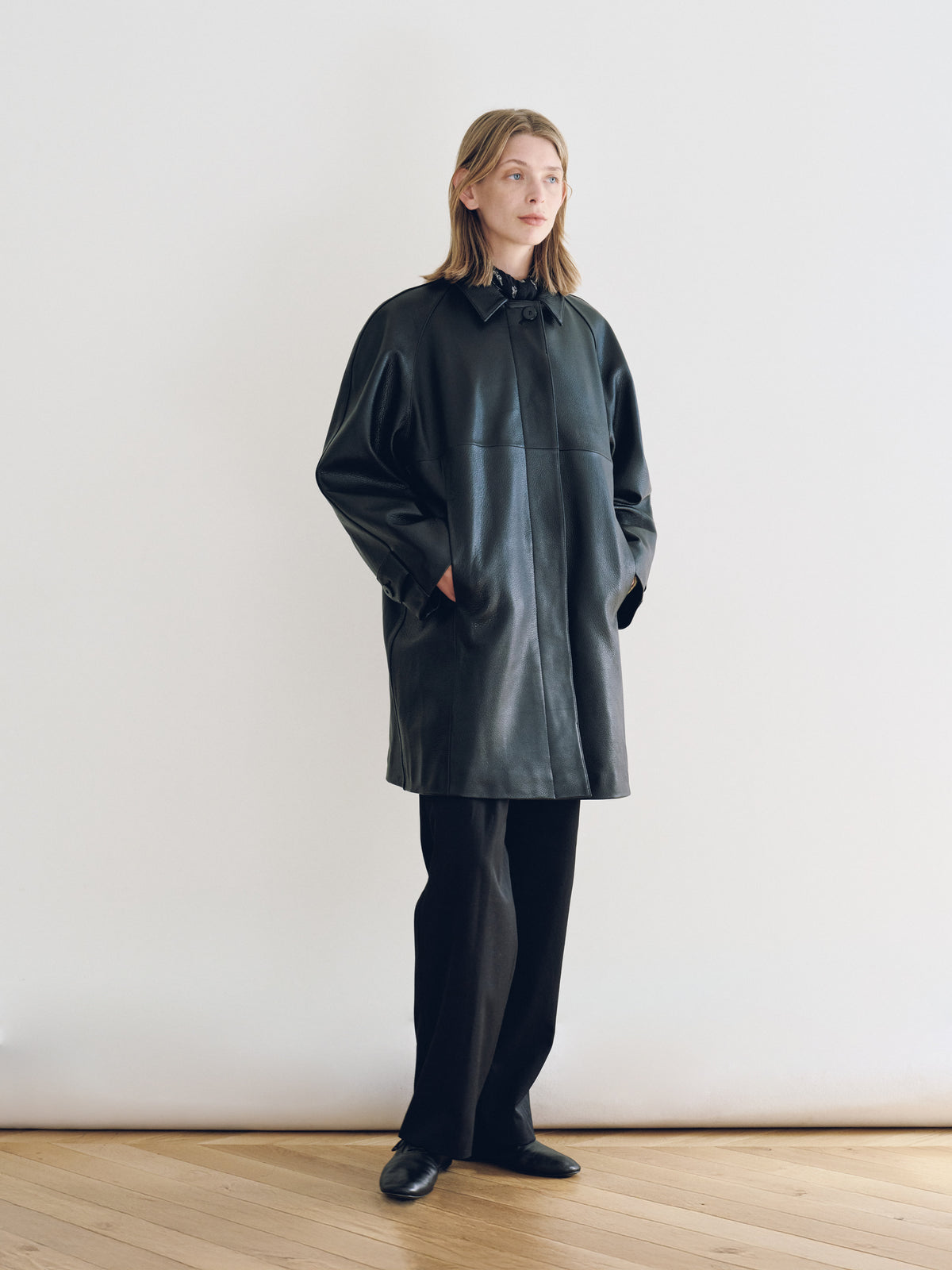 Nothing Written Goat leather balmacaan coat (Black)