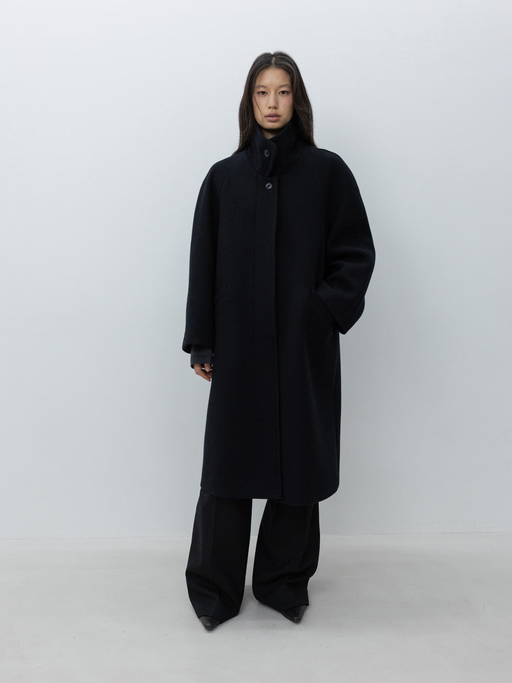 Low Classic Cashmere Blend Raglan-Sleeve Mac Coat Black