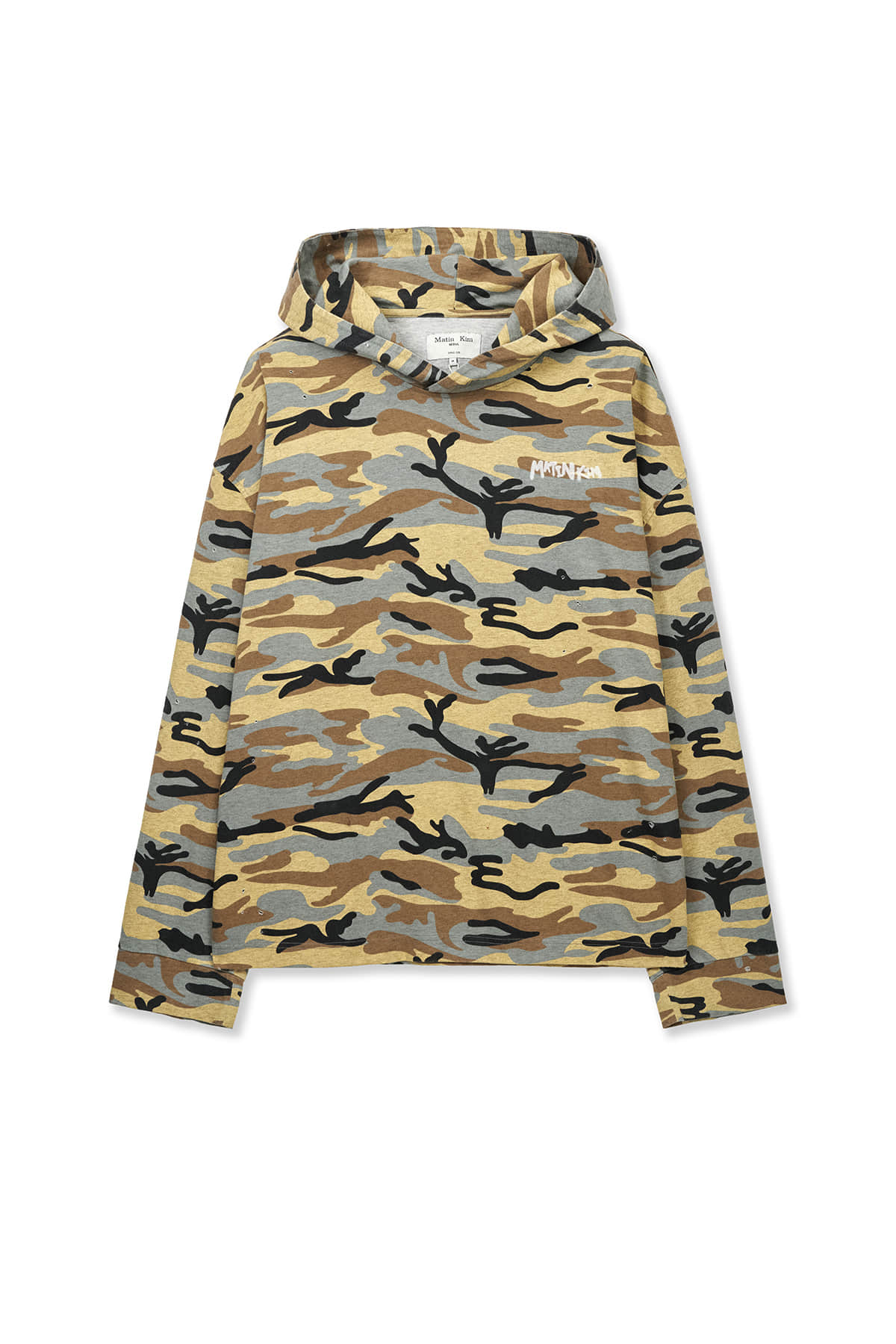 [matinkim] TYPO ARTWORK CAMOUFLAGE HOODY IN CAMEL