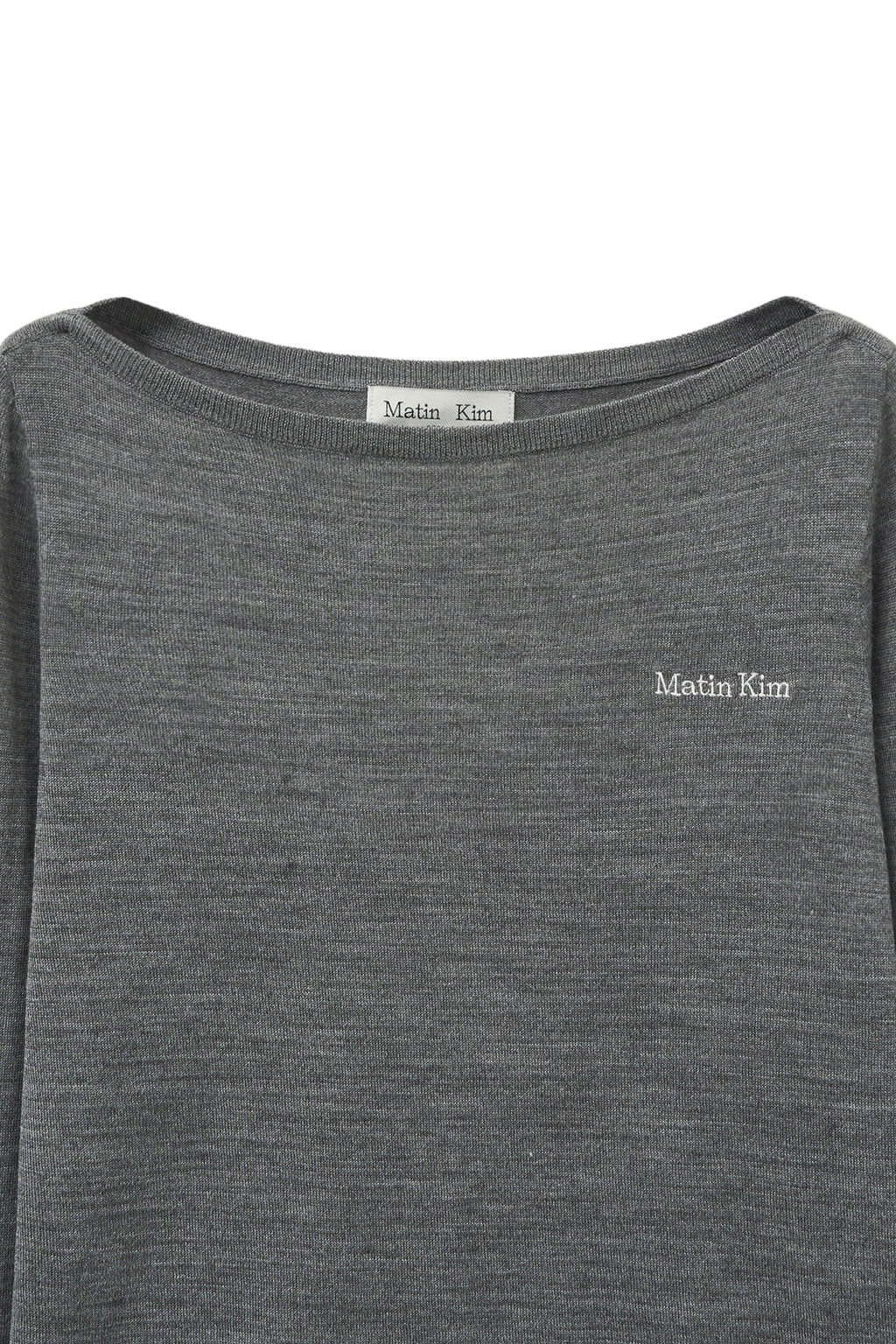 [matinkim] ESSENTIAL BOAT NECK KNIT TOP IN GREY
