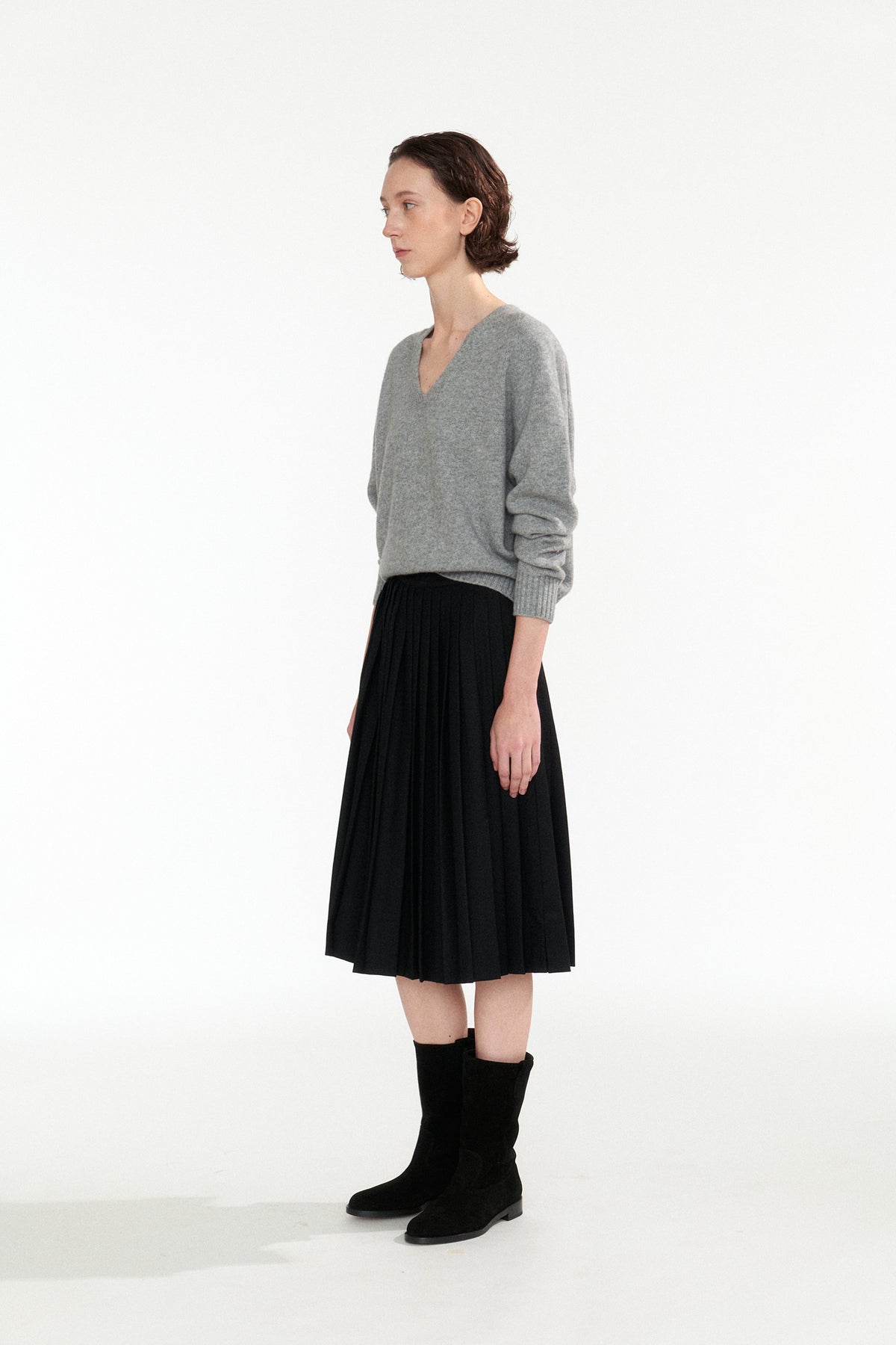 Nothing Written Erin wool v-neck pullover (Gray)