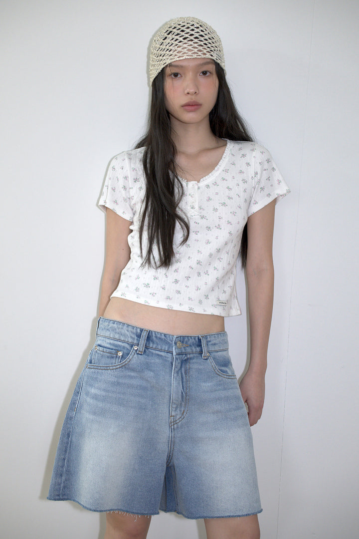 Overdueflair Button Eyelet T-Shirt Floral