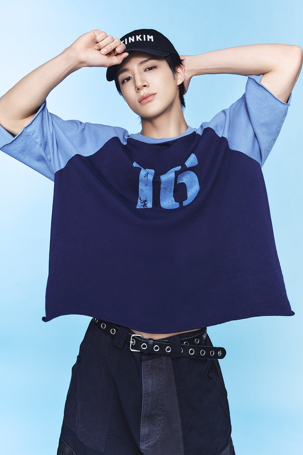 [matinkim] Raw Edge Raglan Top IN Navy